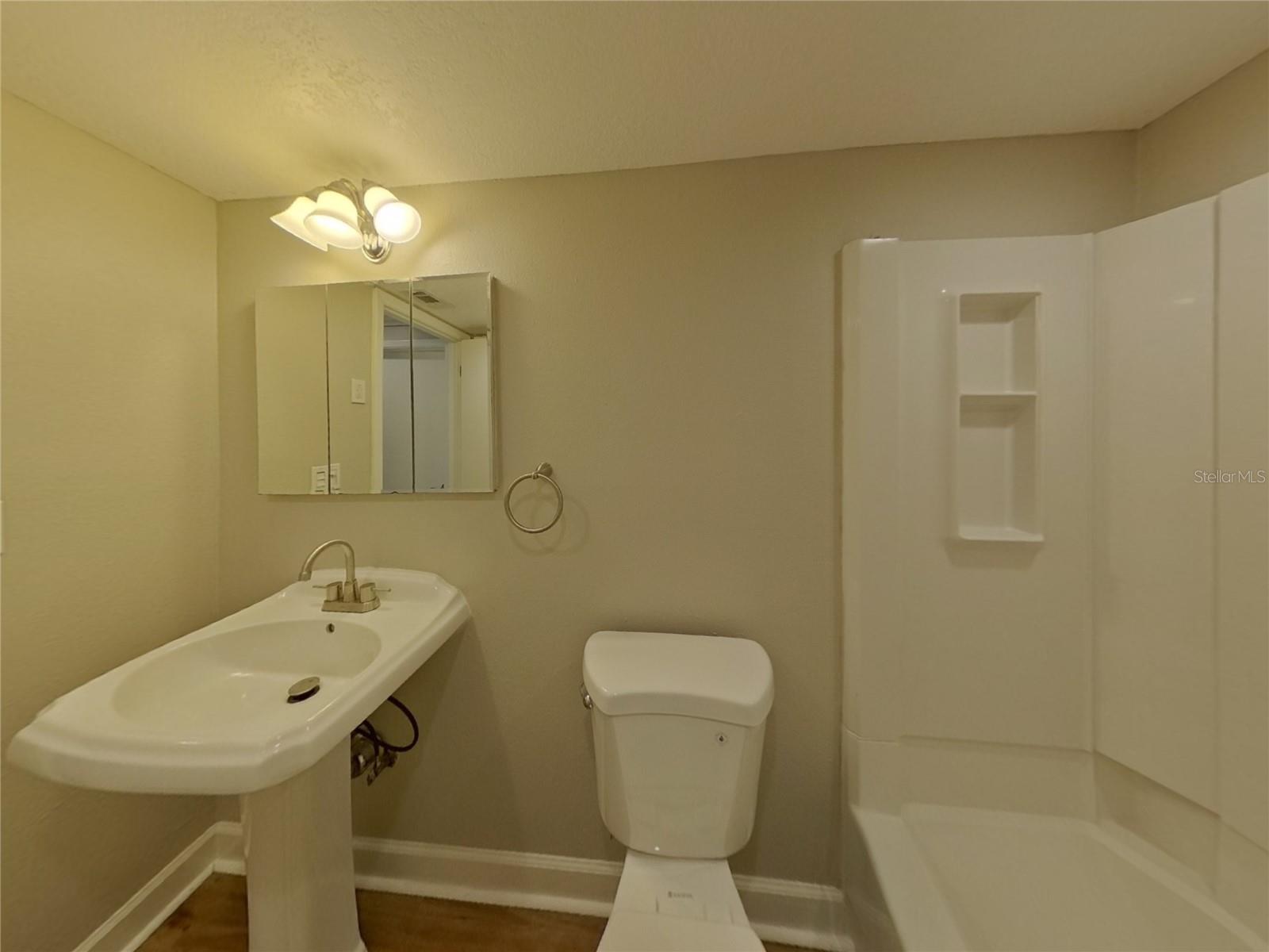 Image 14 of 19 For 2376 Millwood Lane