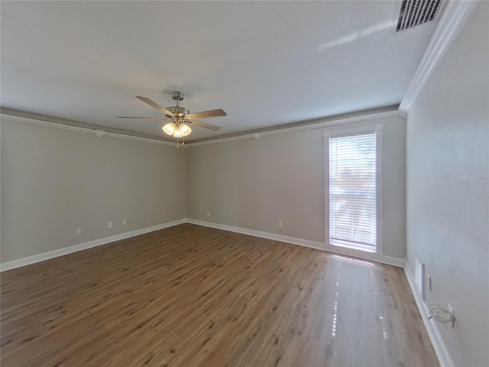 Image 6 of 19 For 2376 Millwood Lane
