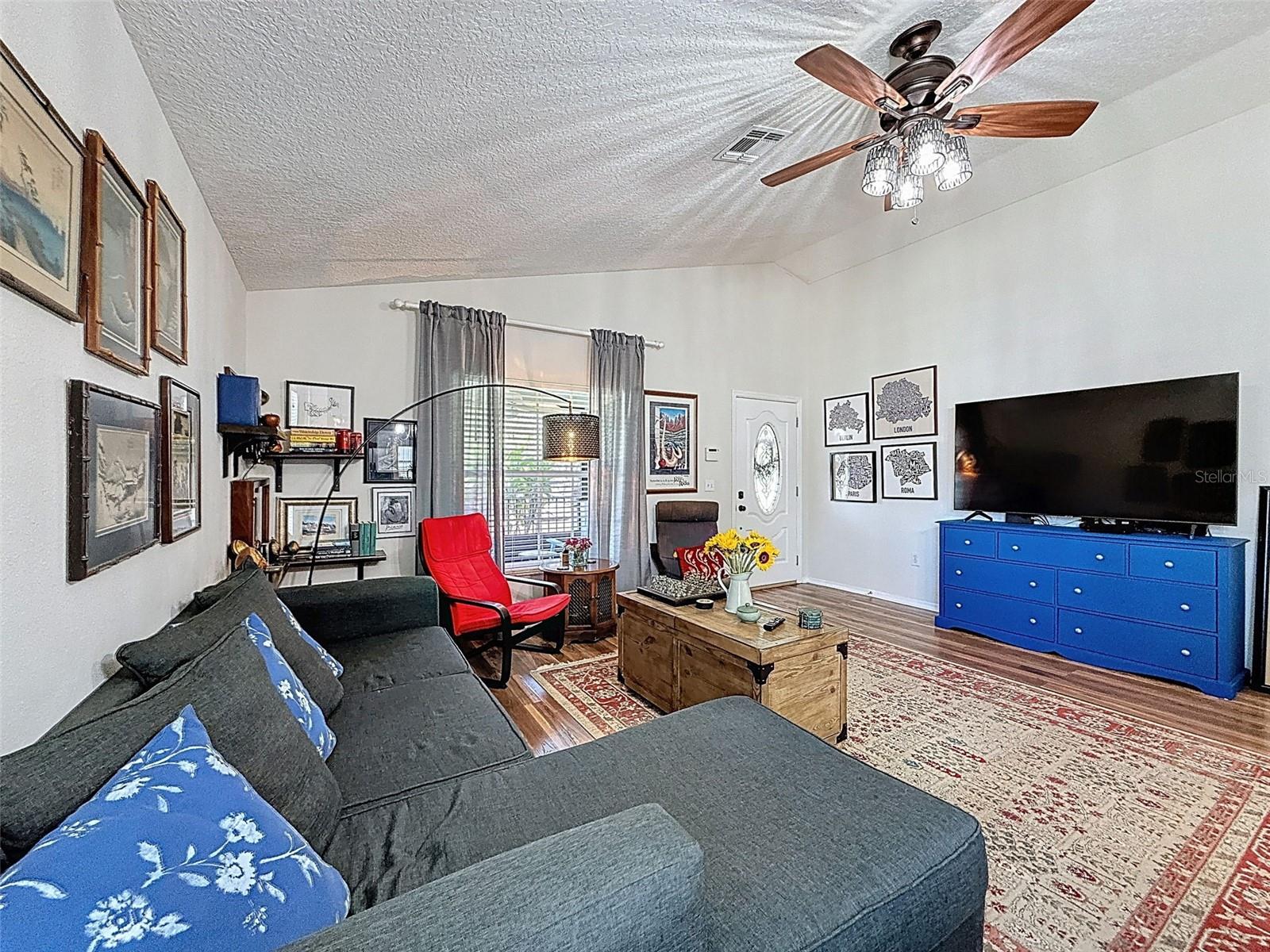 Image 12 of 49 For 7516 Mascotte Street