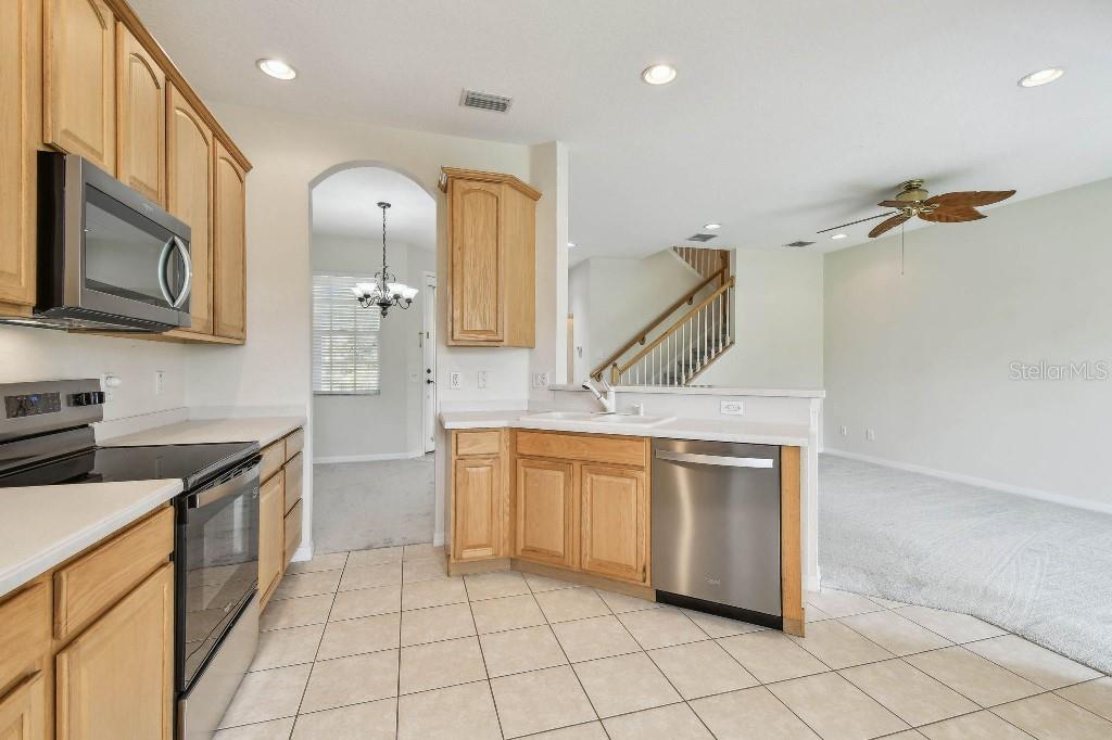 Image 9 of 39 For 14618 Mirabelle Vista Circle