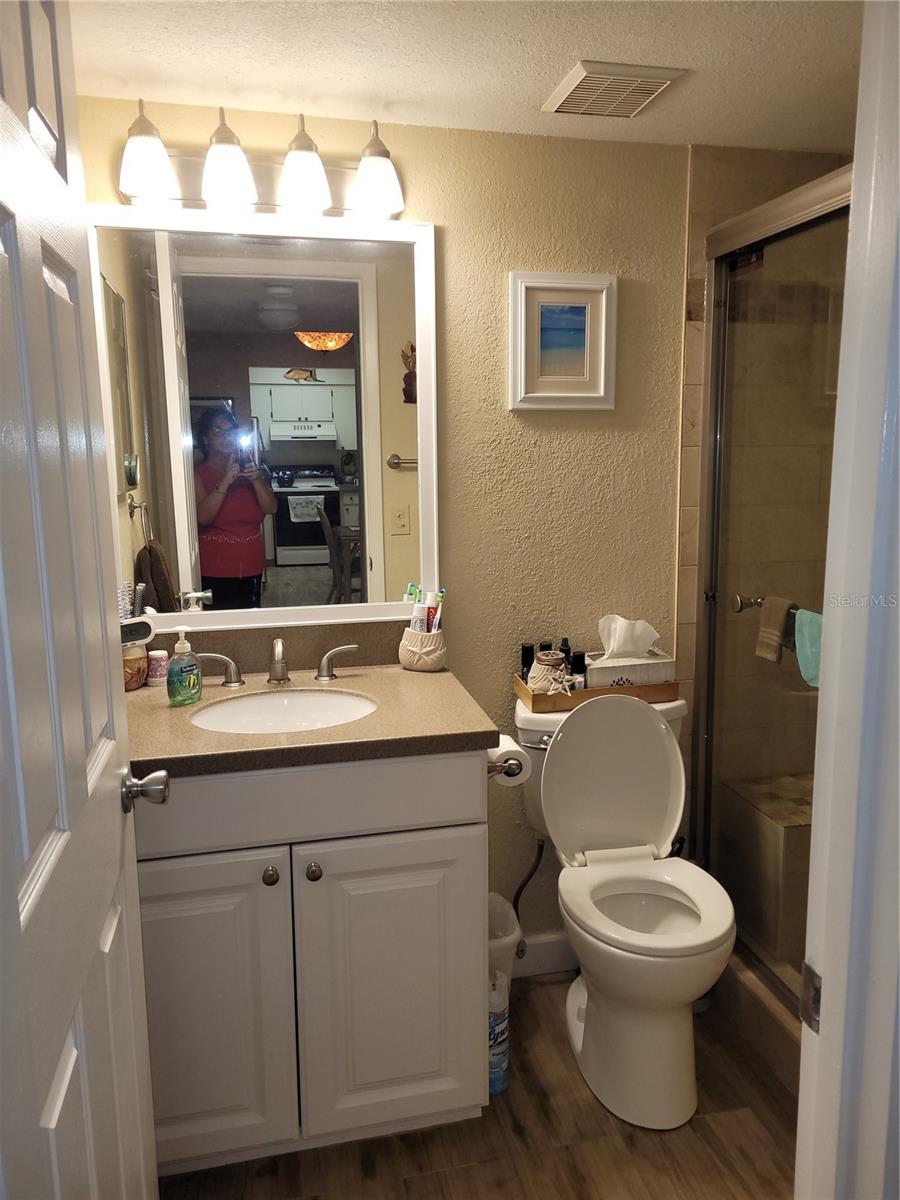 Image 9 of 19 For 2690 Coral Landings Boulevard 617