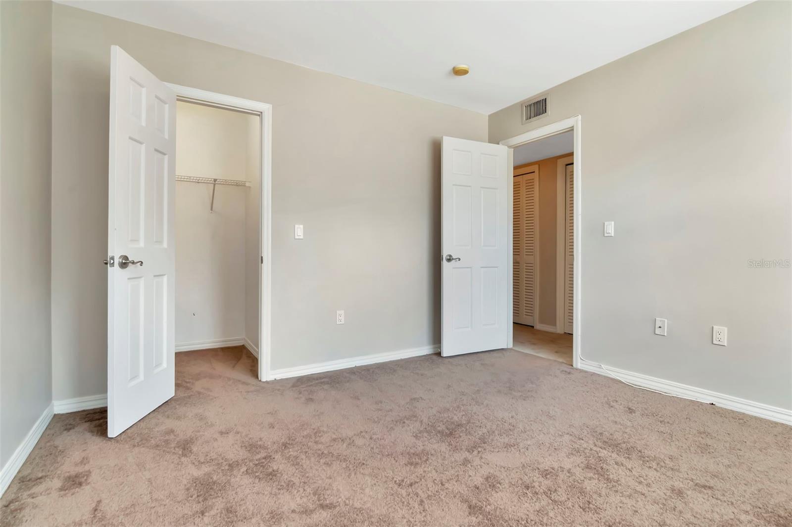 Image 28 of 51 For 10330 Carrollwood Lane 95