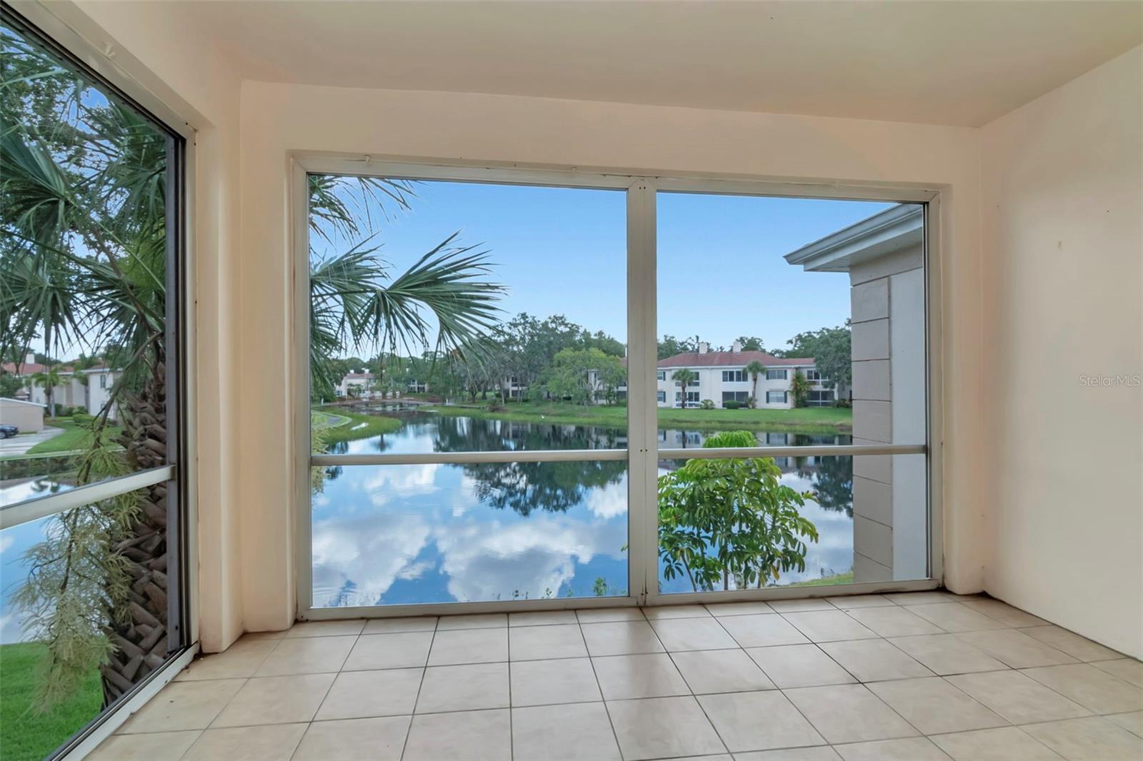 Image 9 of 51 For 10330 Carrollwood Lane 95