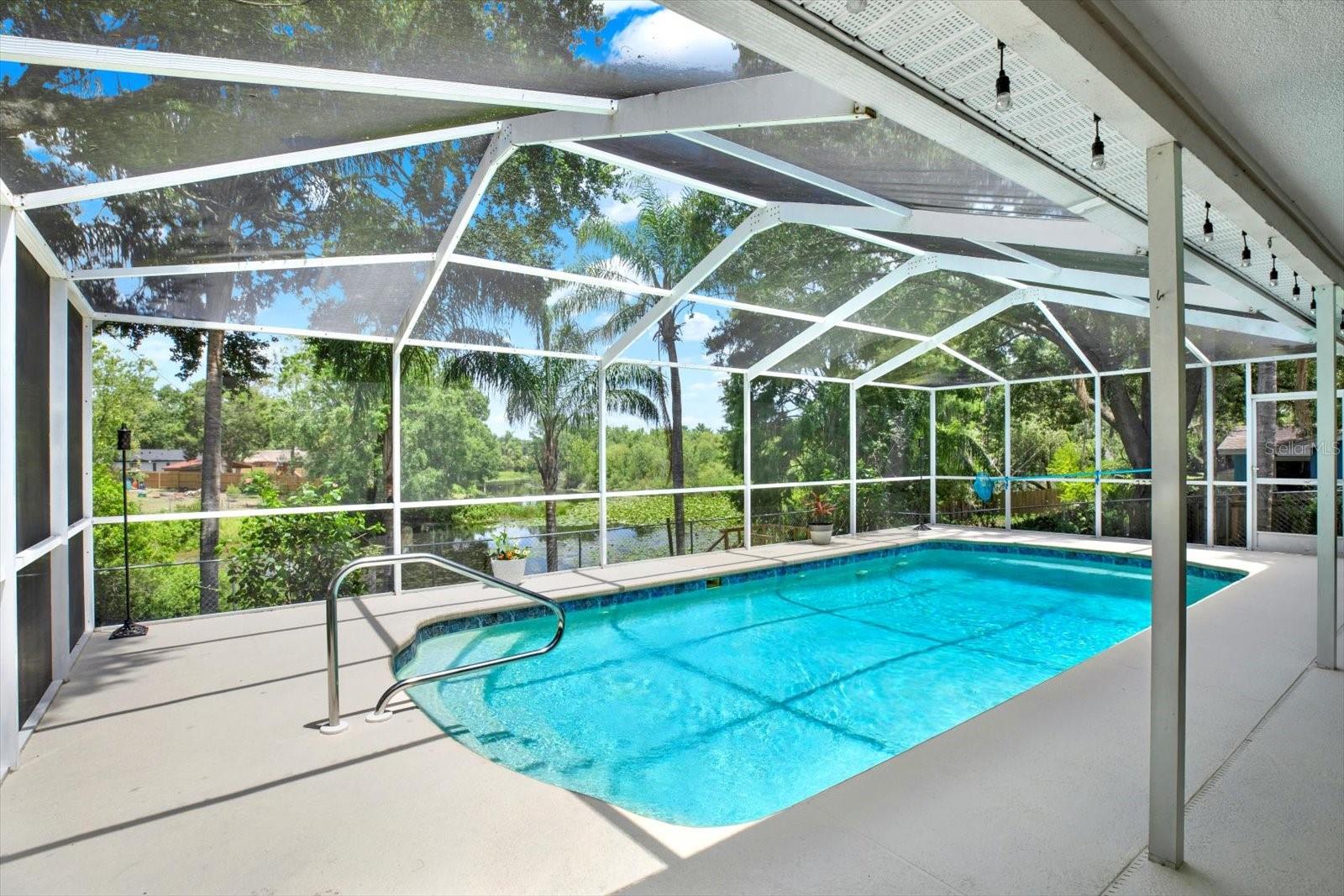 Listing photo id 17 for 2454 Shadecrest Road