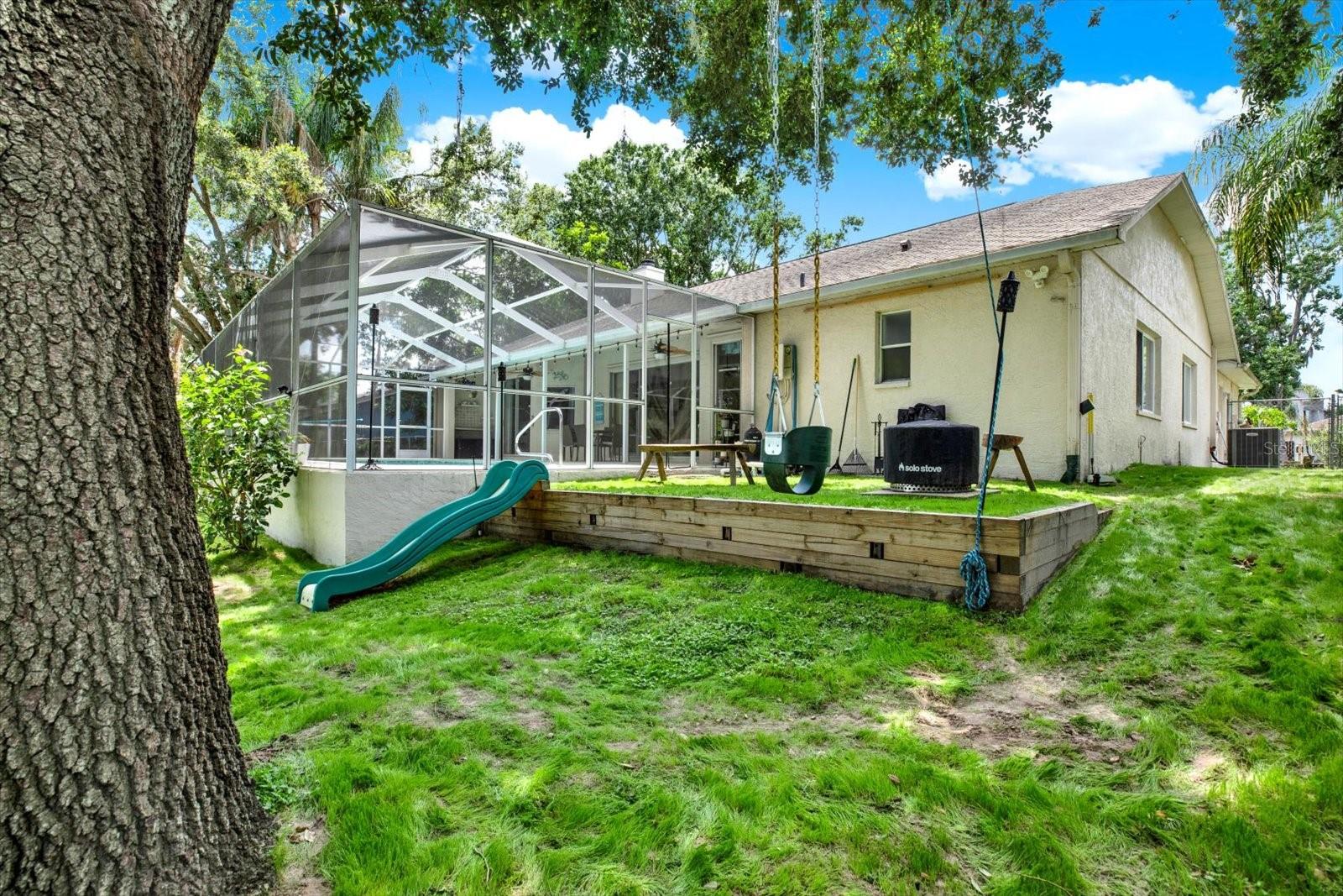 Listing photo id 21 for 2454 Shadecrest Road