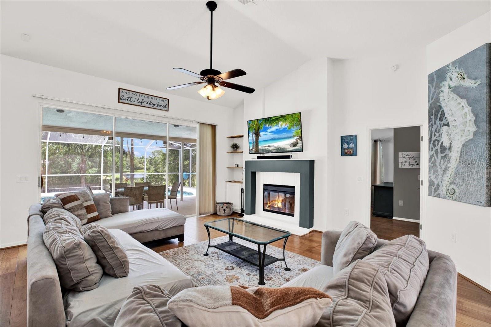 Listing photo id 1 for 2454 Shadecrest Road