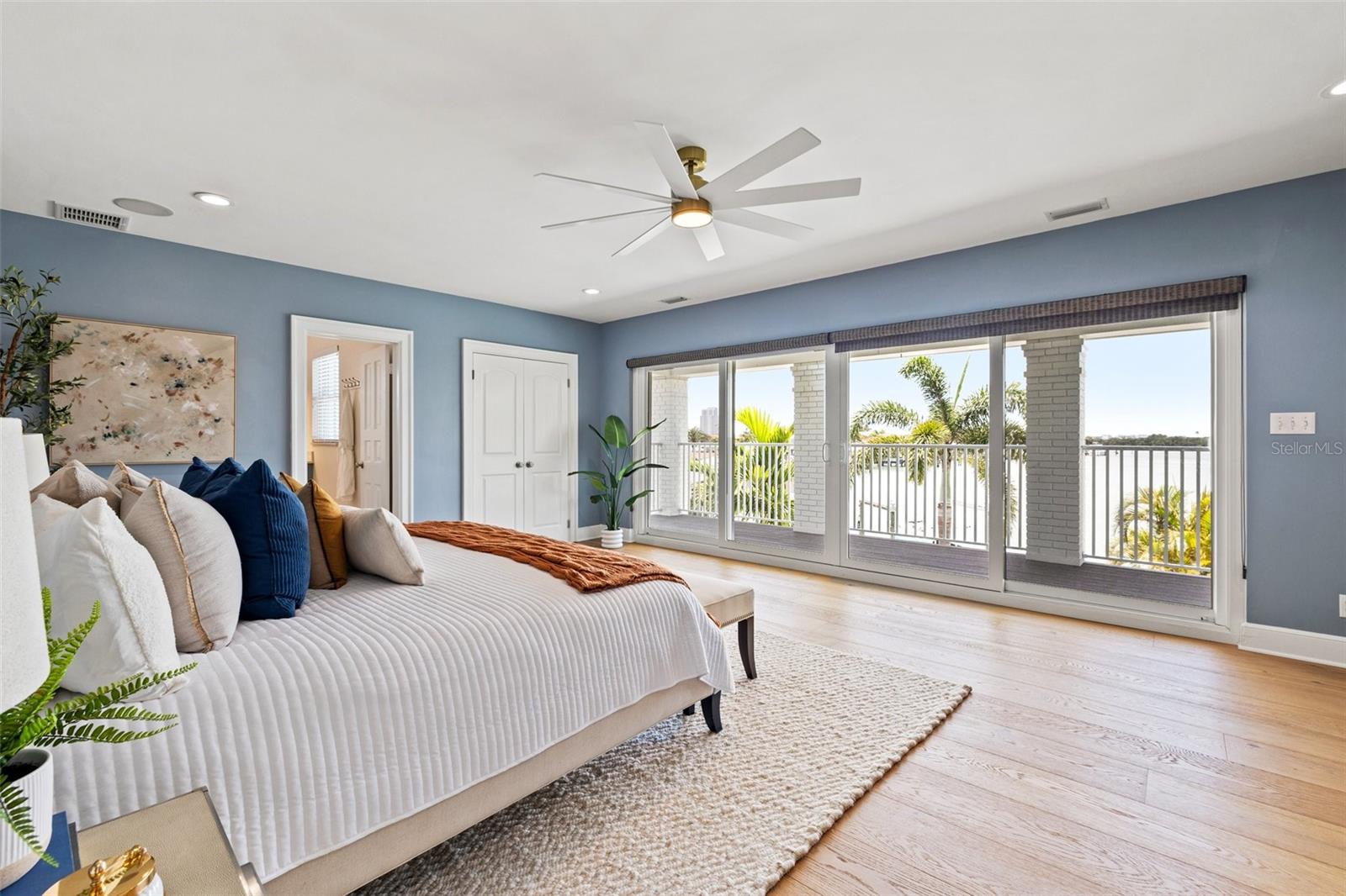 Image 15 of 44 For 511 Windward Passage