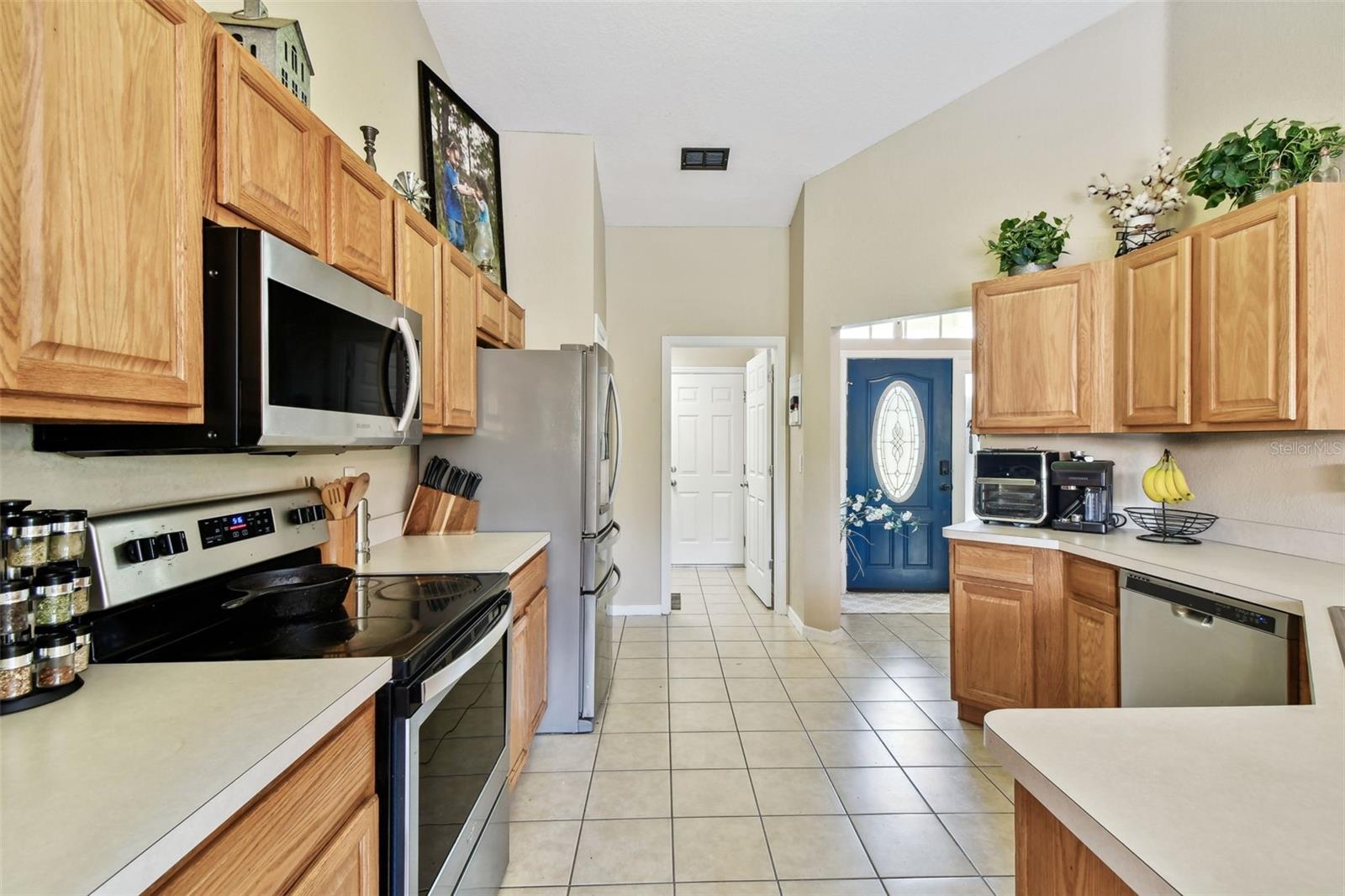 Image 16 of 70 For 13441 Barlington Street