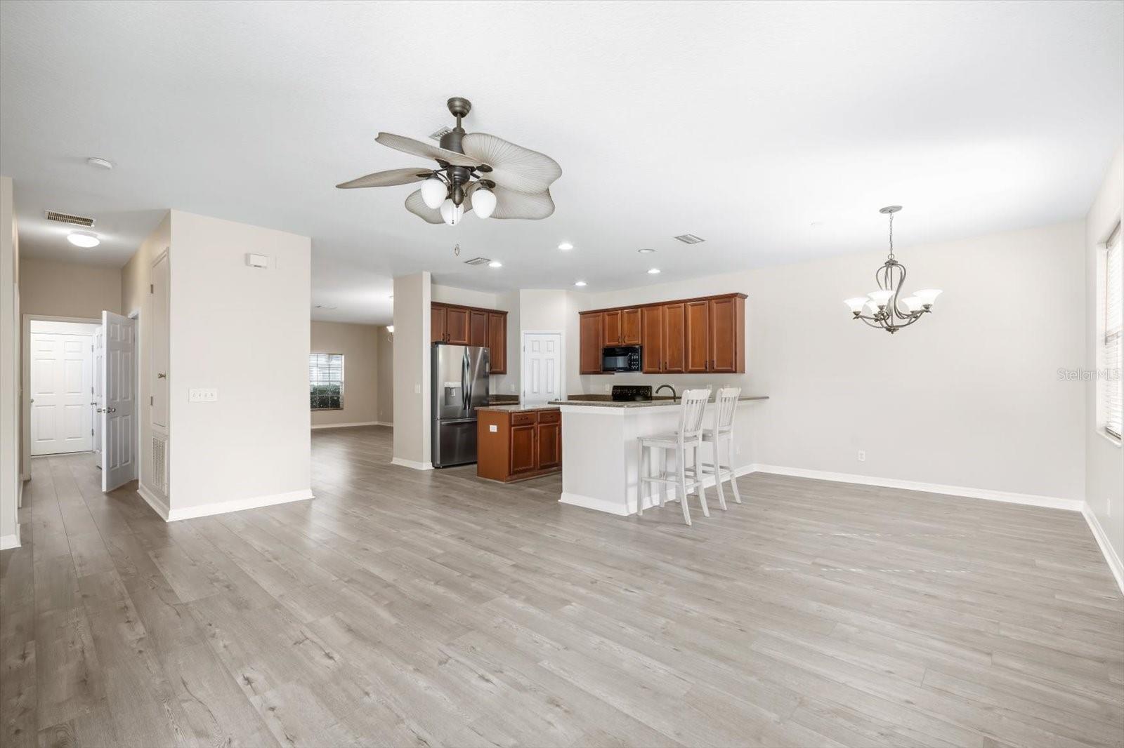 Image 12 of 33 For 11132 Creek Haven Drive