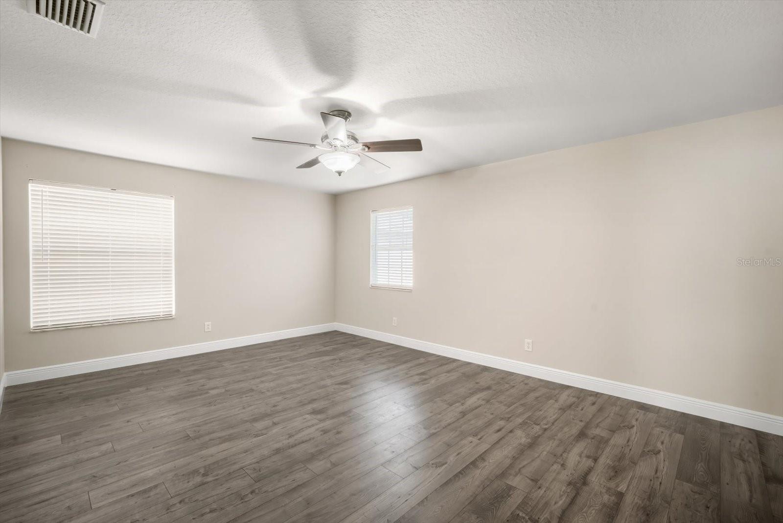 Image 20 of 33 For 11132 Creek Haven Drive