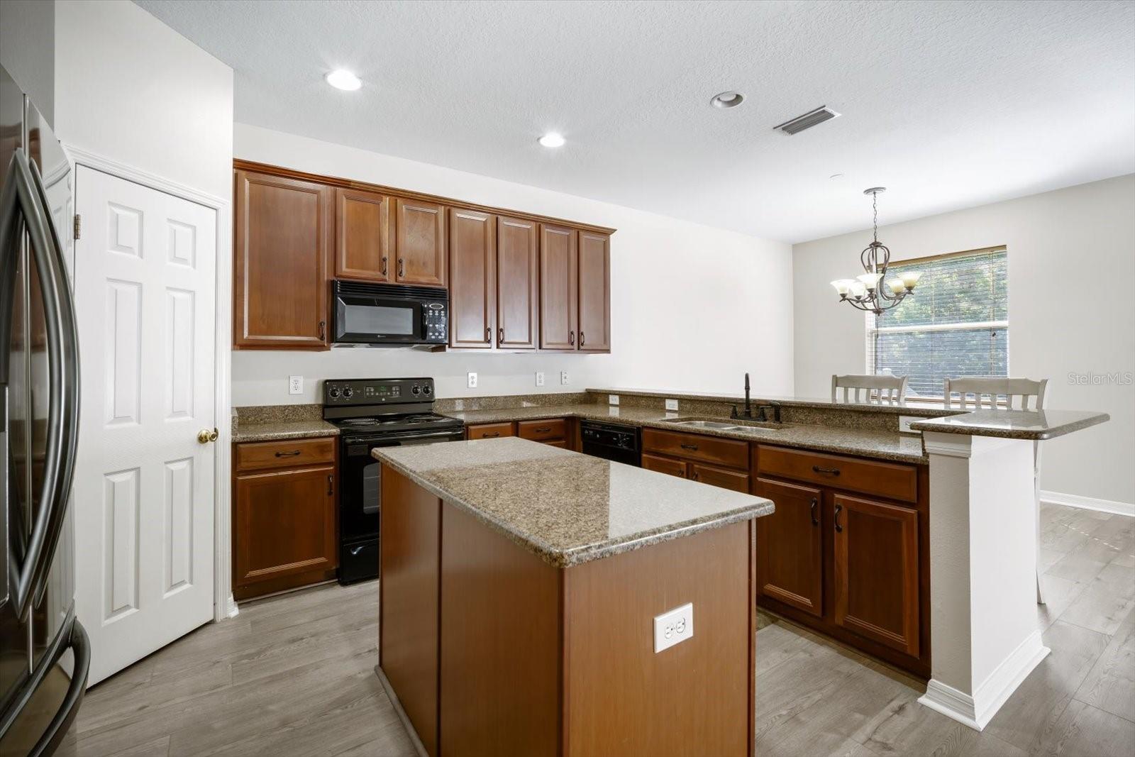 Image 6 of 33 For 11132 Creek Haven Drive