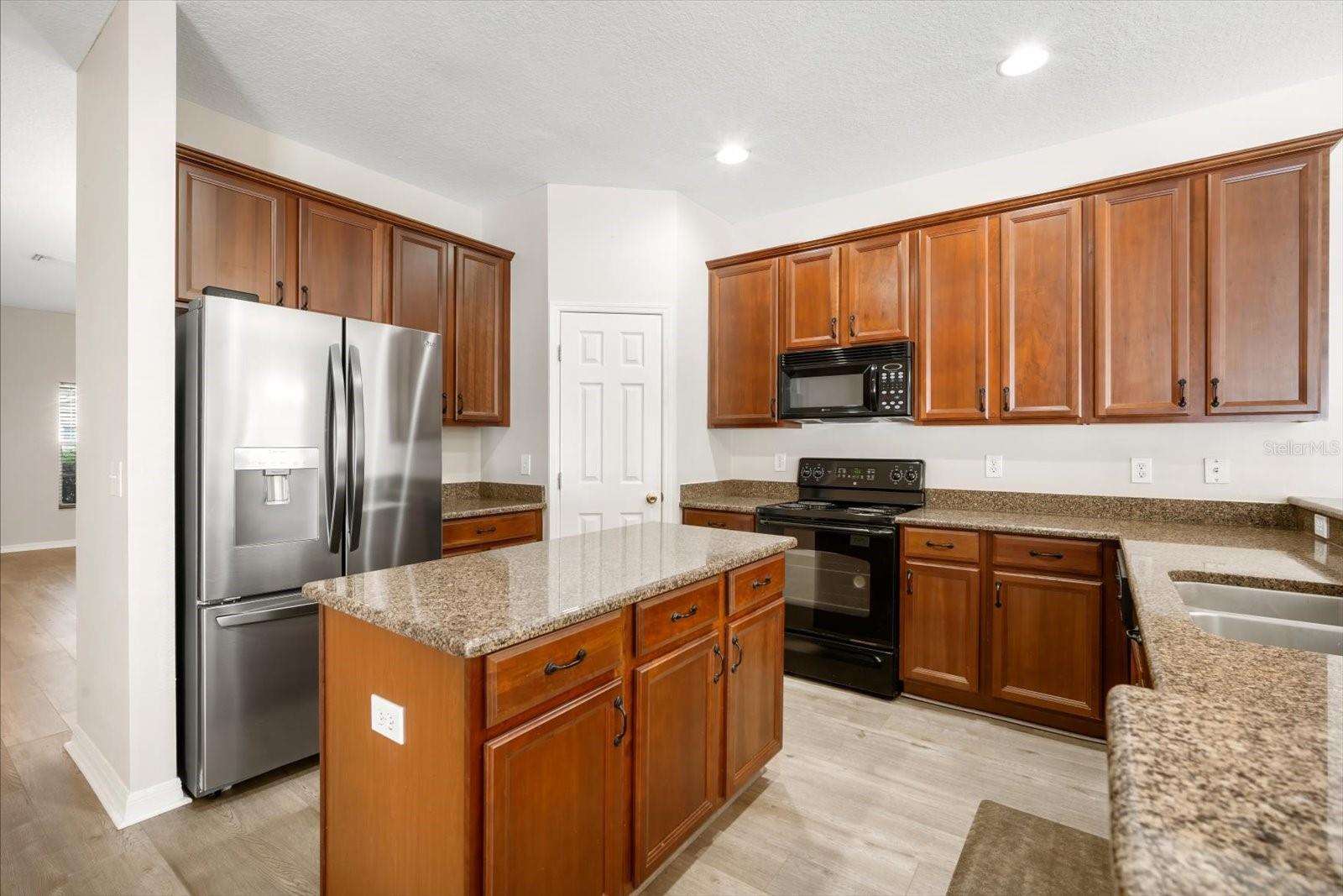 Image 7 of 33 For 11132 Creek Haven Drive