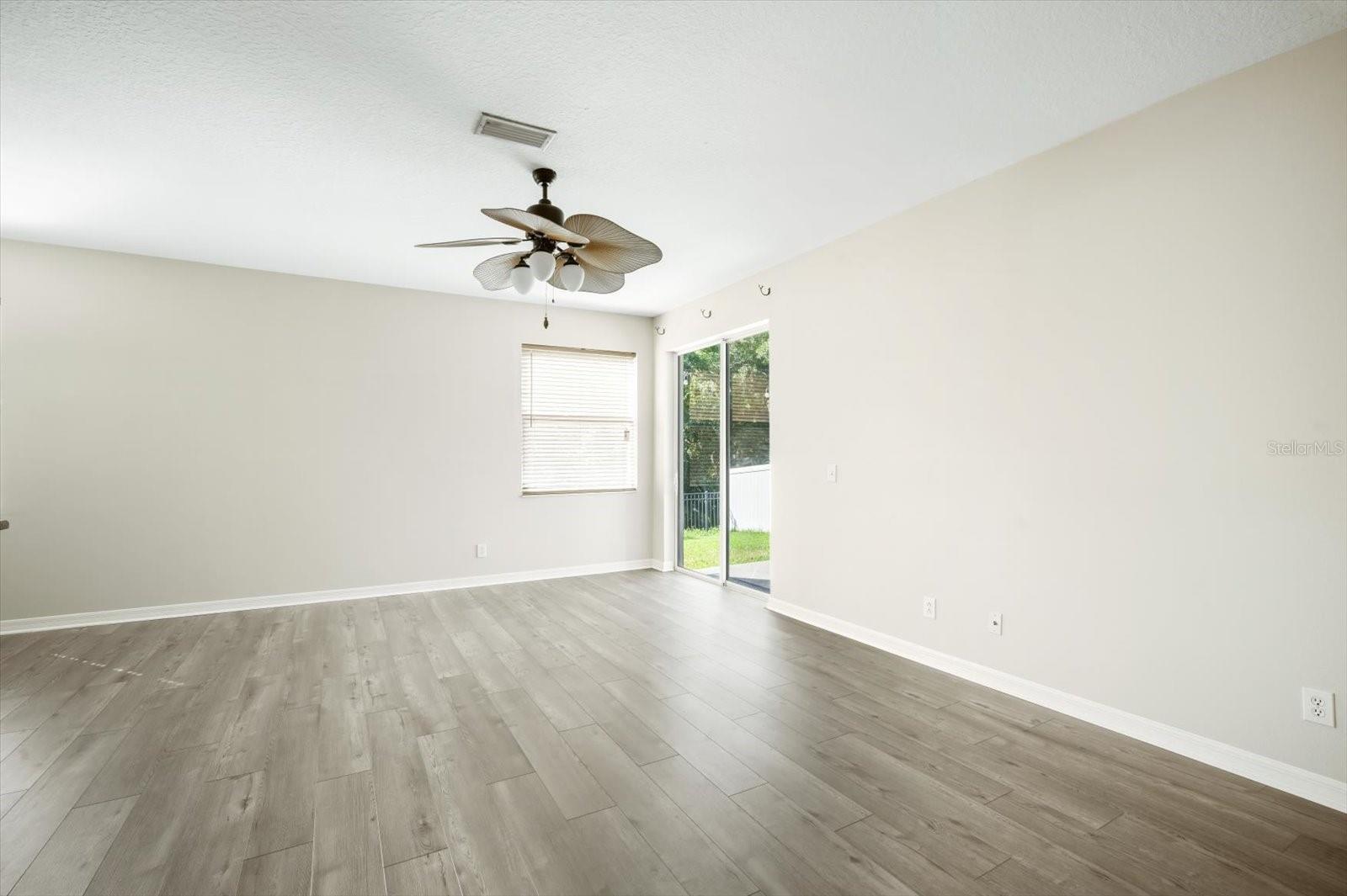 Image 9 of 33 For 11132 Creek Haven Drive