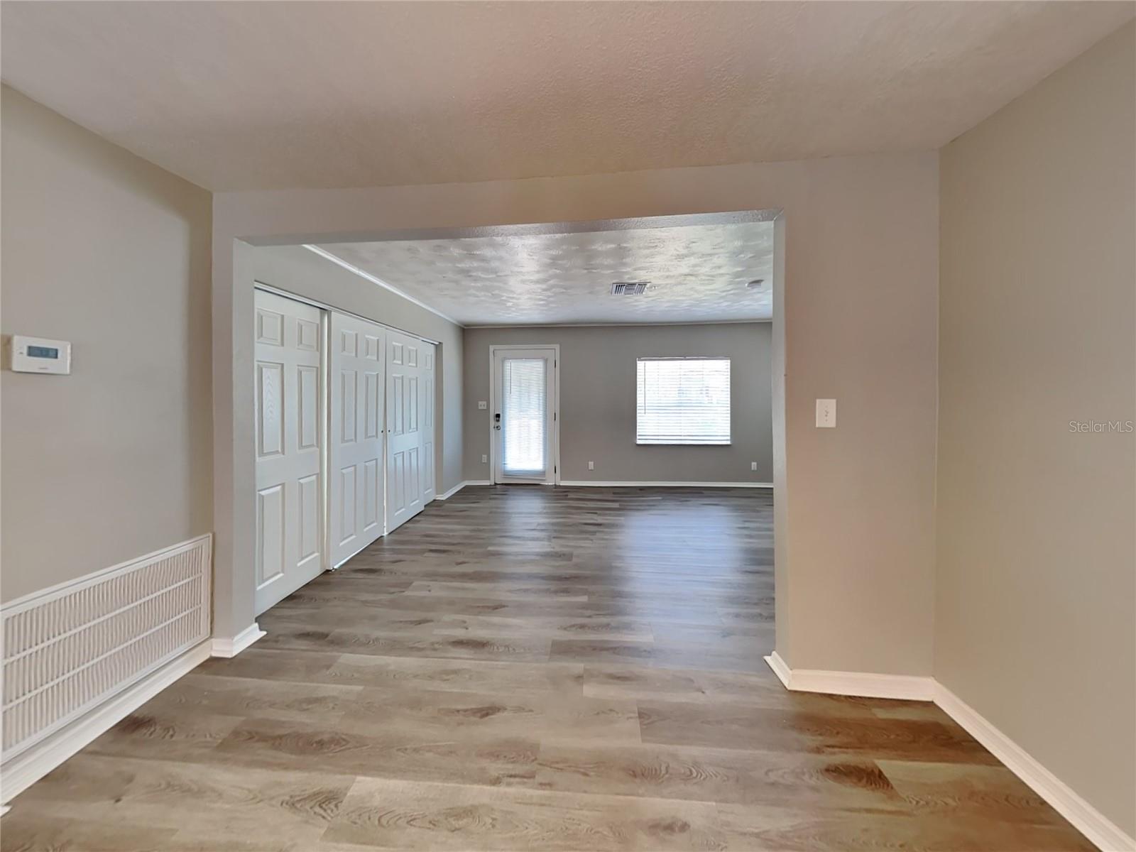 Image 4 of 17 For 502 Chestnut Street