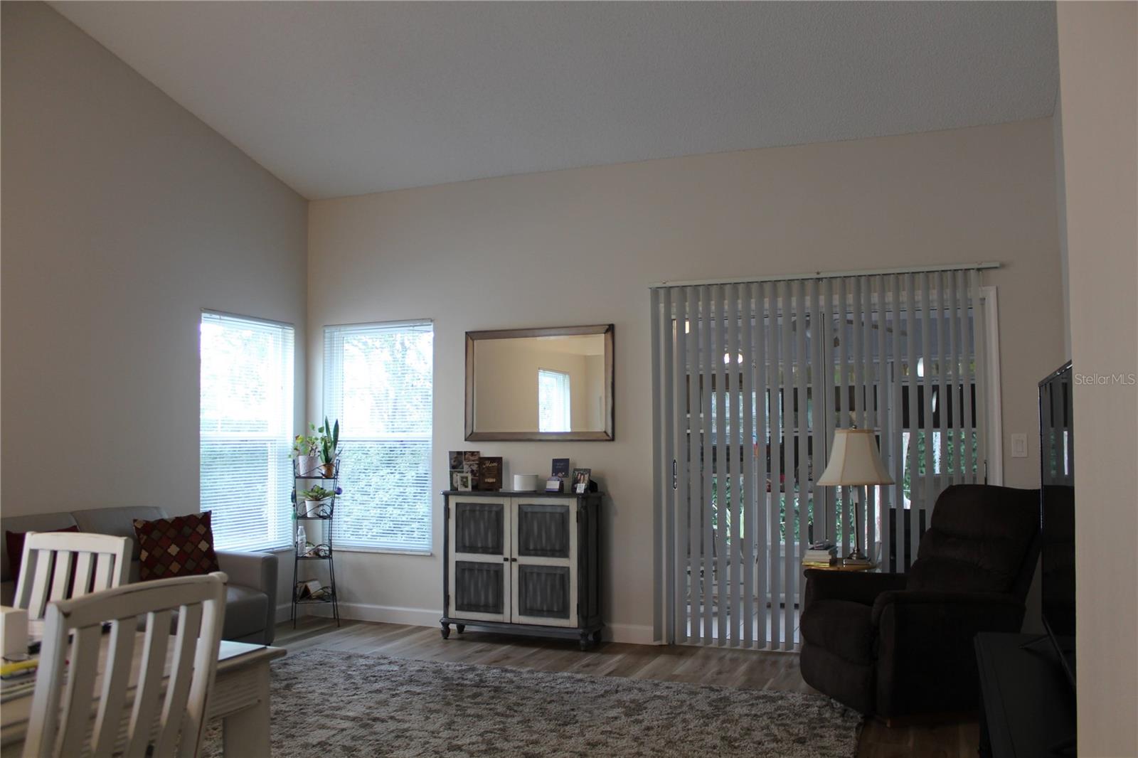 Image 10 of 21 For 4206 Revere Circle