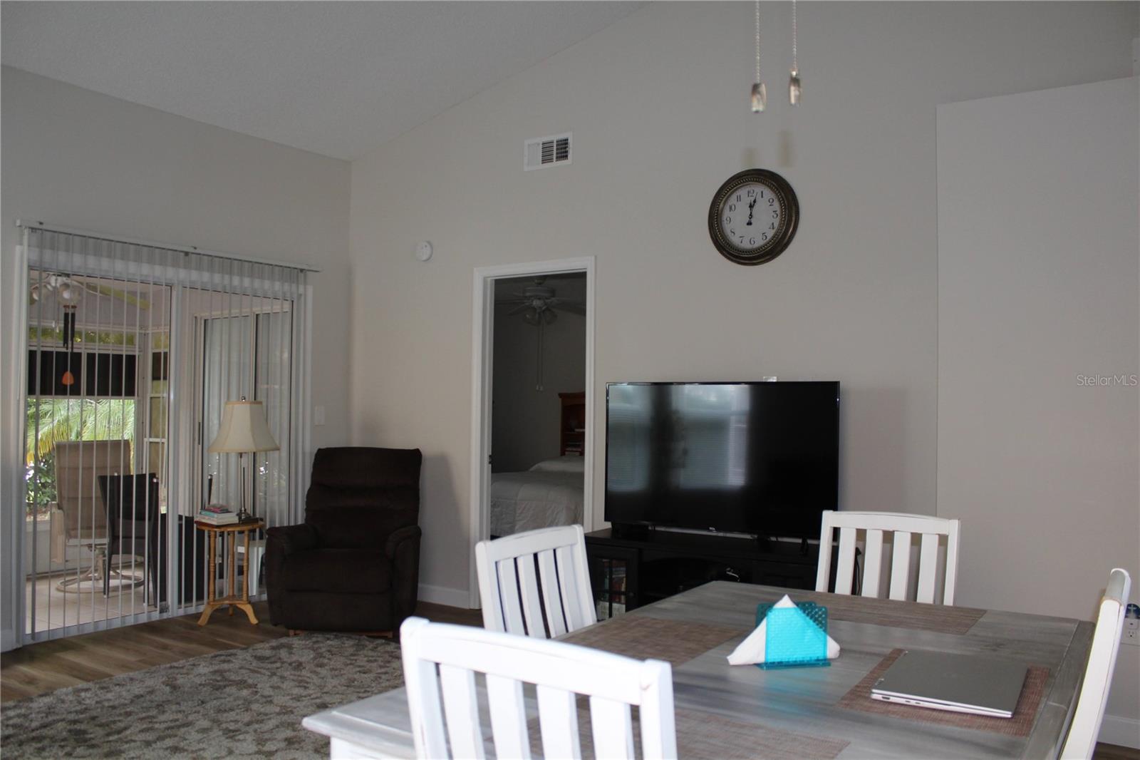Image 8 of 21 For 4206 Revere Circle