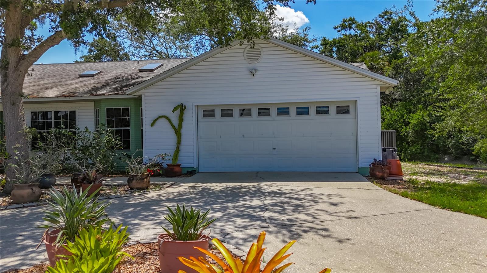 Image 4 of 93 For 5323 73rd Street N