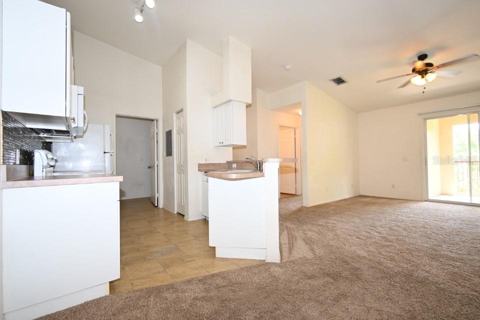 Image 13 of 37 For 5908 Brickleberry Lane 206