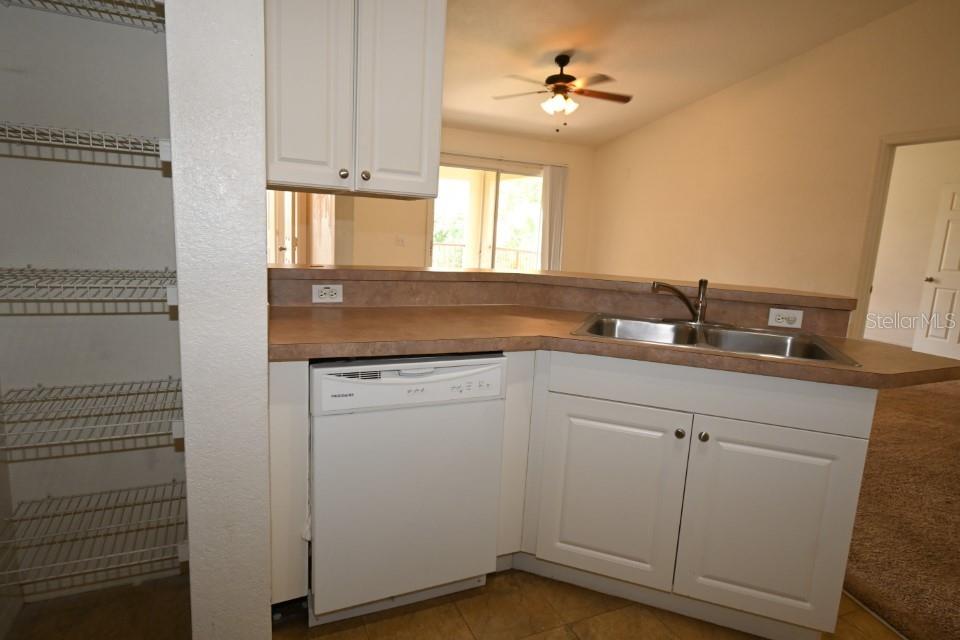 Image 15 of 37 For 5908 Brickleberry Lane 206