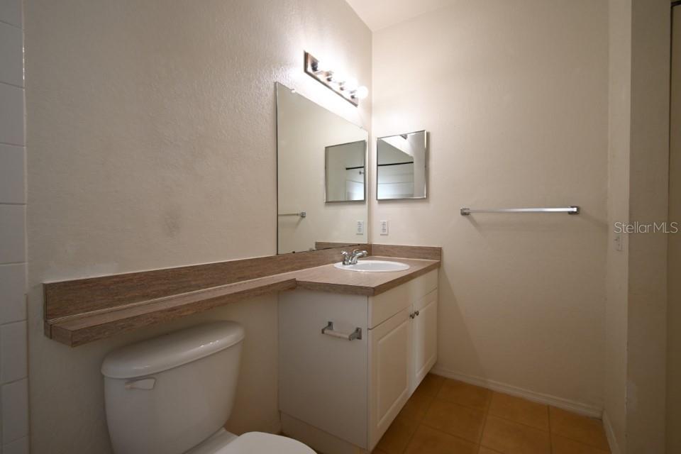 Image 20 of 37 For 5908 Brickleberry Lane 206