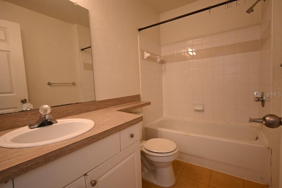 Image 23 of 37 For 5908 Brickleberry Lane 206