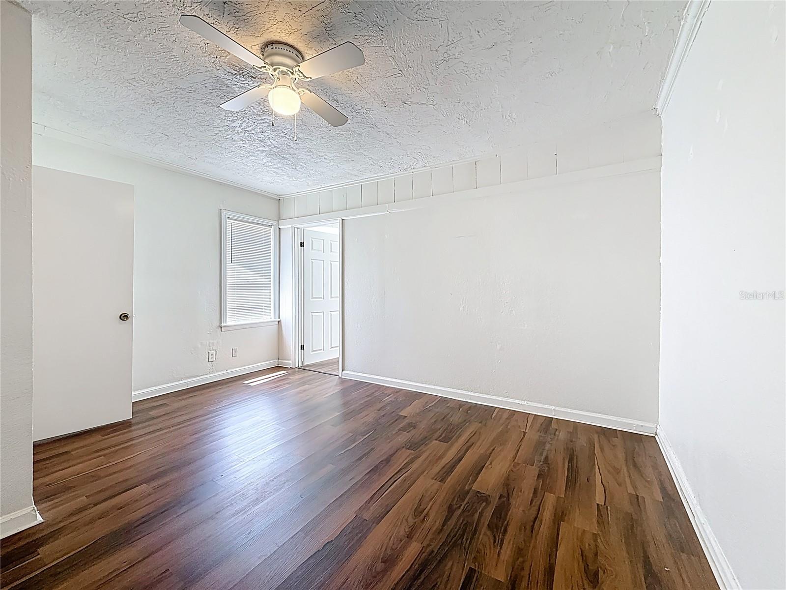 Image 43 of 70 For 1011 Newton Avenue S