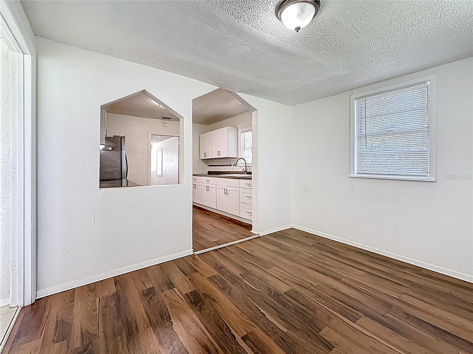Image 46 of 70 For 1011 Newton Avenue S