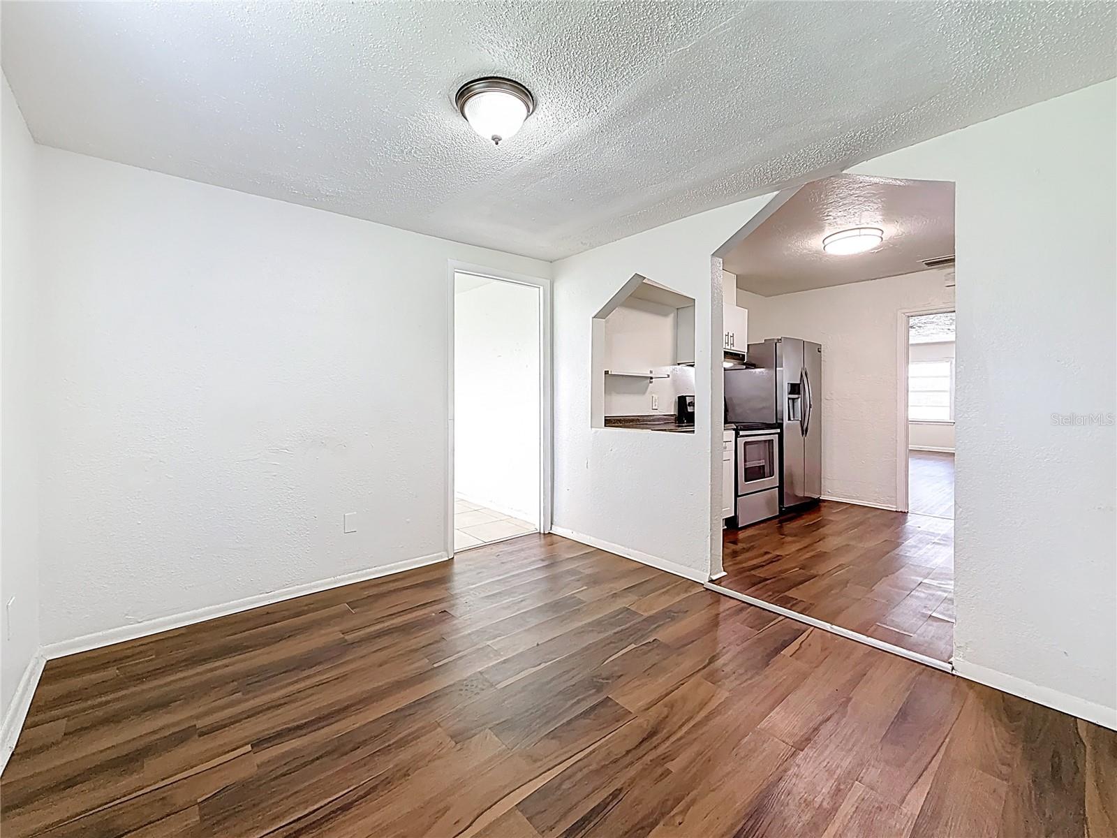 Image 47 of 70 For 1011 Newton Avenue S
