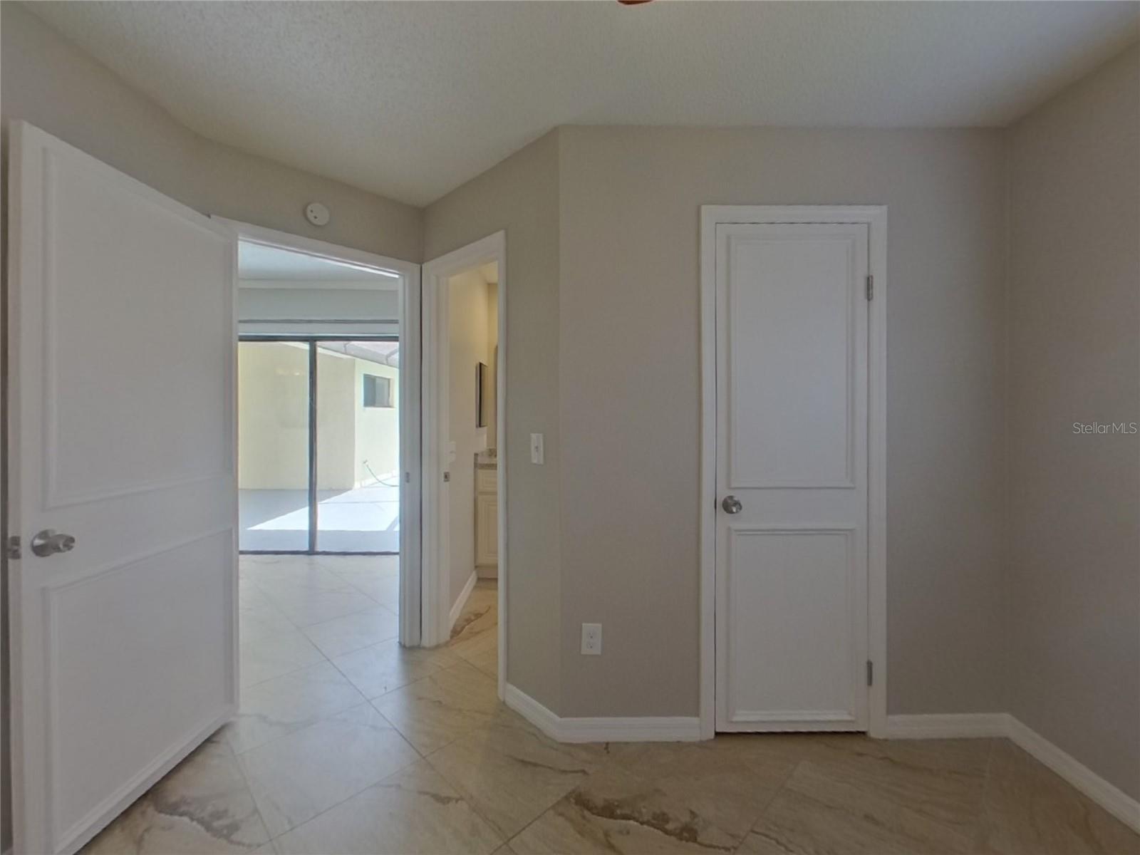 Image 12 of 25 For 9542 Pebble Glen Avenue