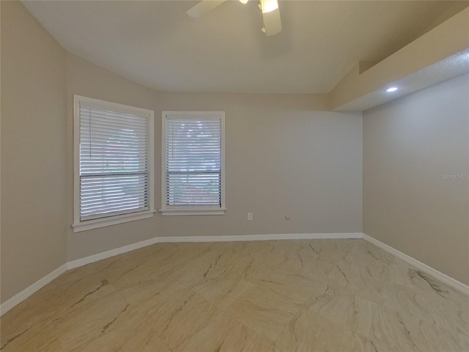Image 21 of 25 For 9542 Pebble Glen Avenue