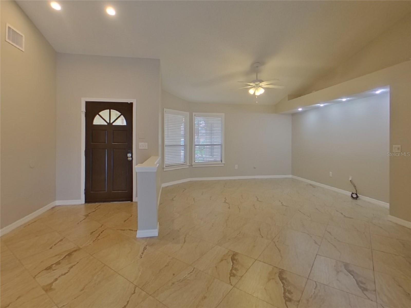 Image 5 of 25 For 9542 Pebble Glen Avenue