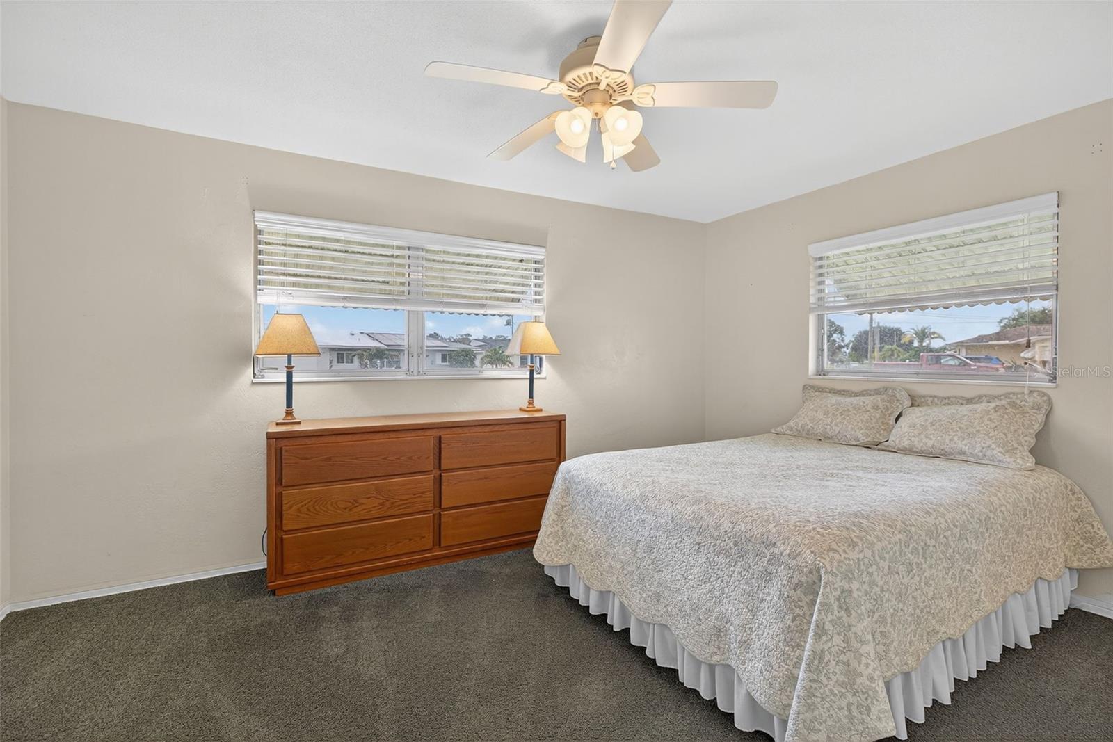 Image 12 of 33 For 9120 108th Street