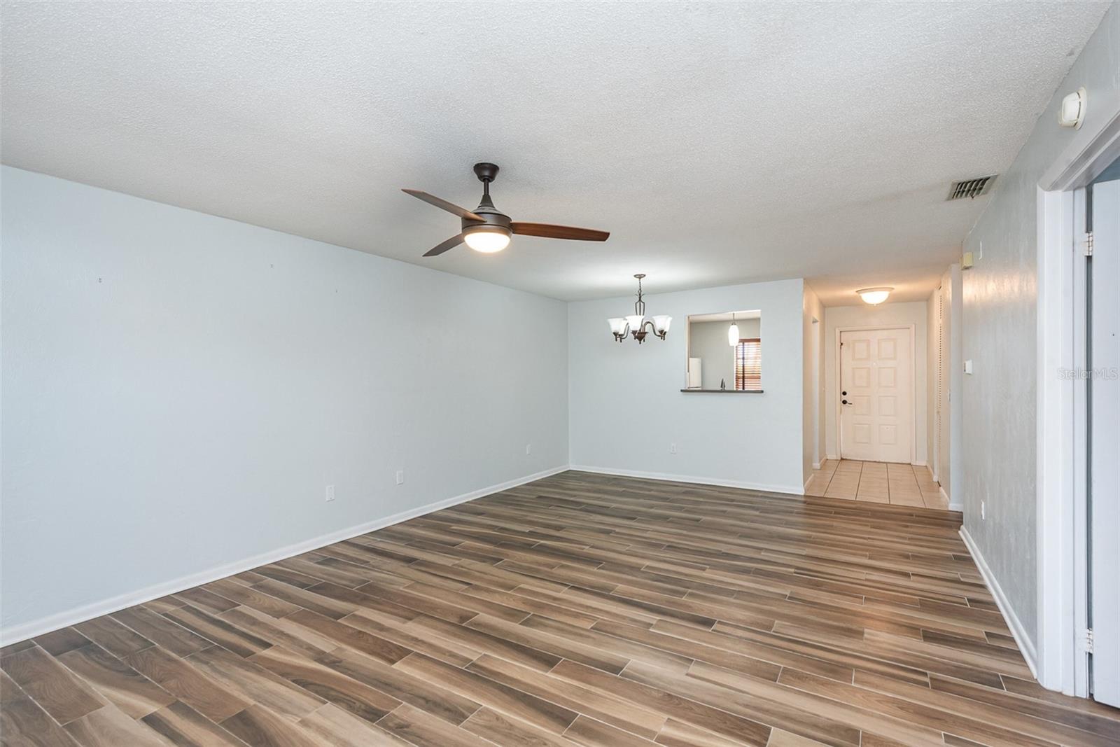 Image 7 of 29 For 89 Fremont Avenue 504