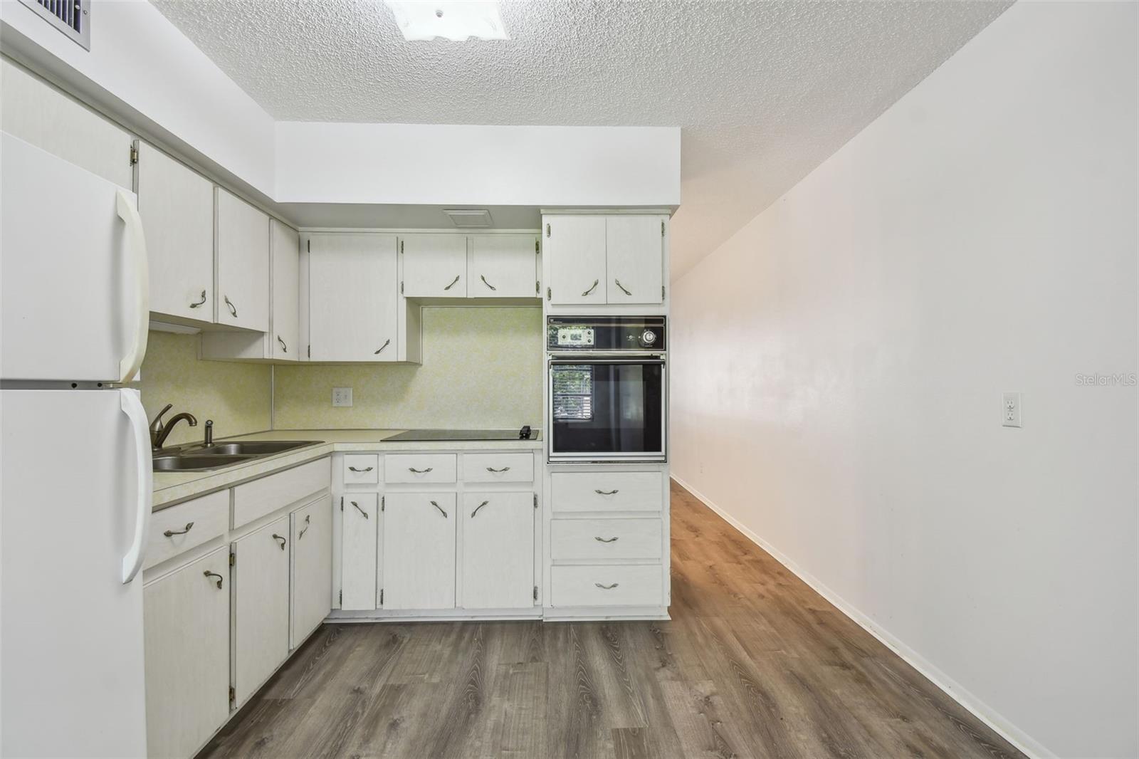 Image 12 of 55 For 2310 Denmark Street 34