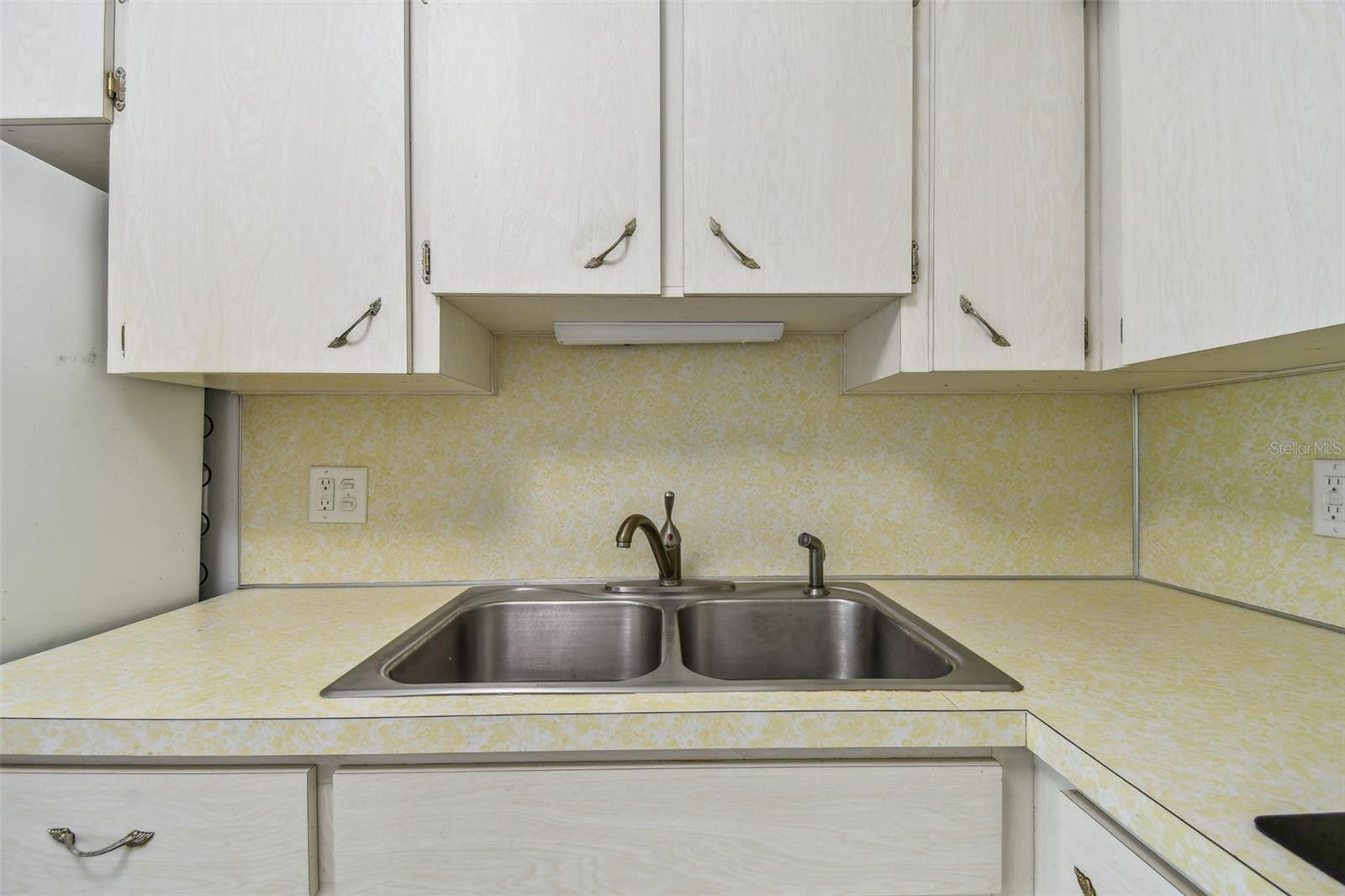 Image 14 of 55 For 2310 Denmark Street 34