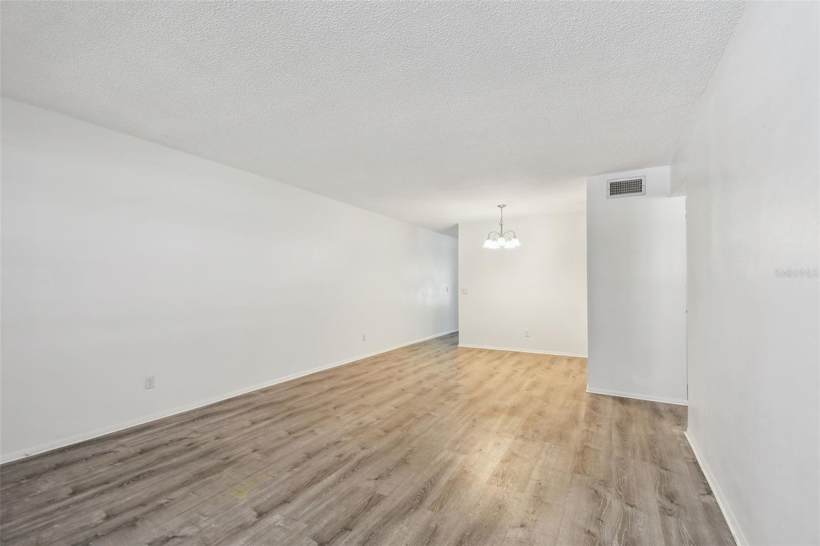 Image 6 of 55 For 2310 Denmark Street 34