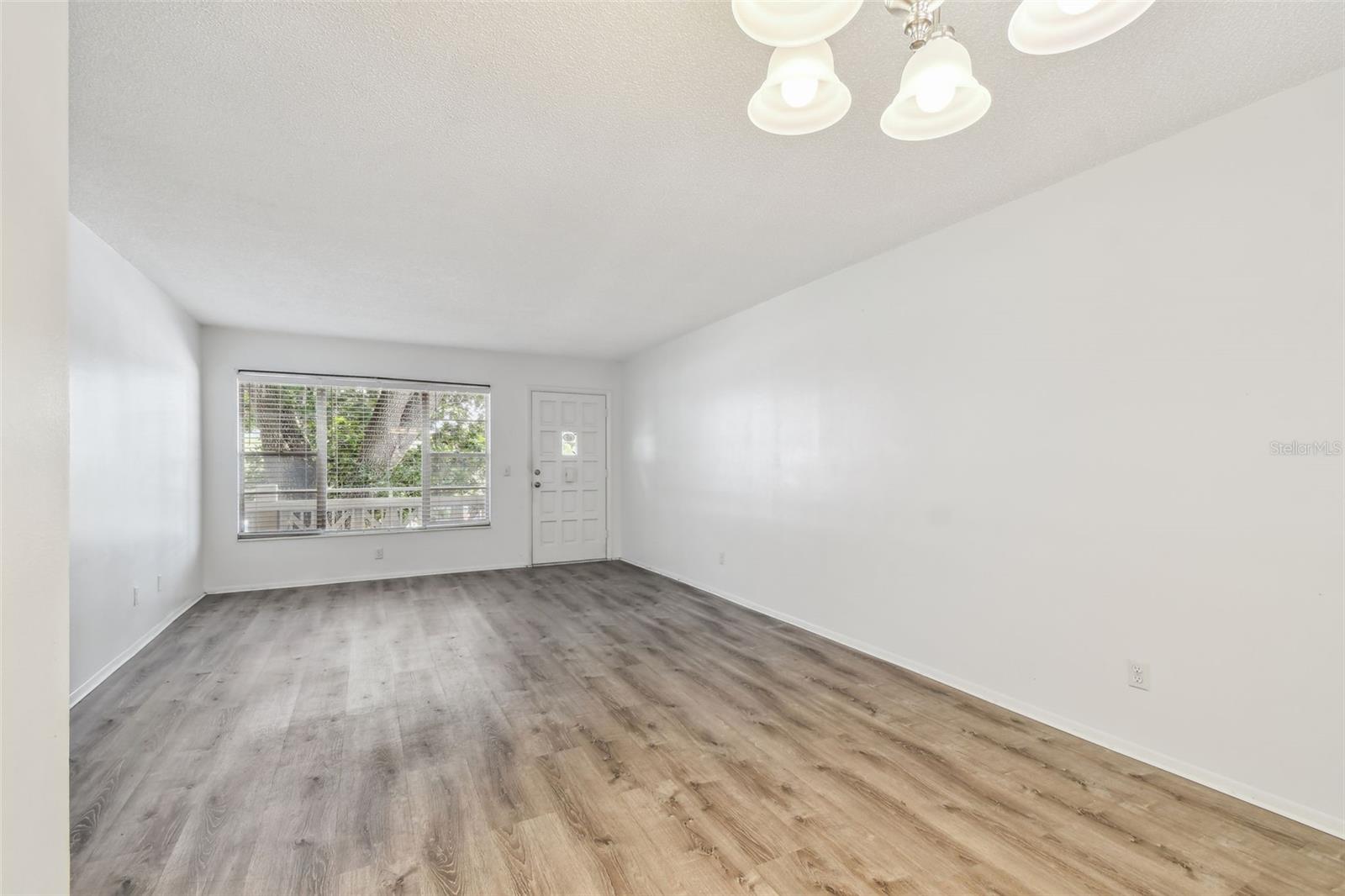 Image 8 of 55 For 2310 Denmark Street 34