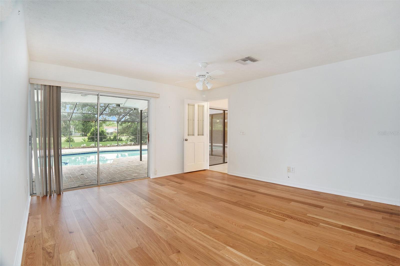 Image 17 of 33 For 13310 Golf Crest Circle