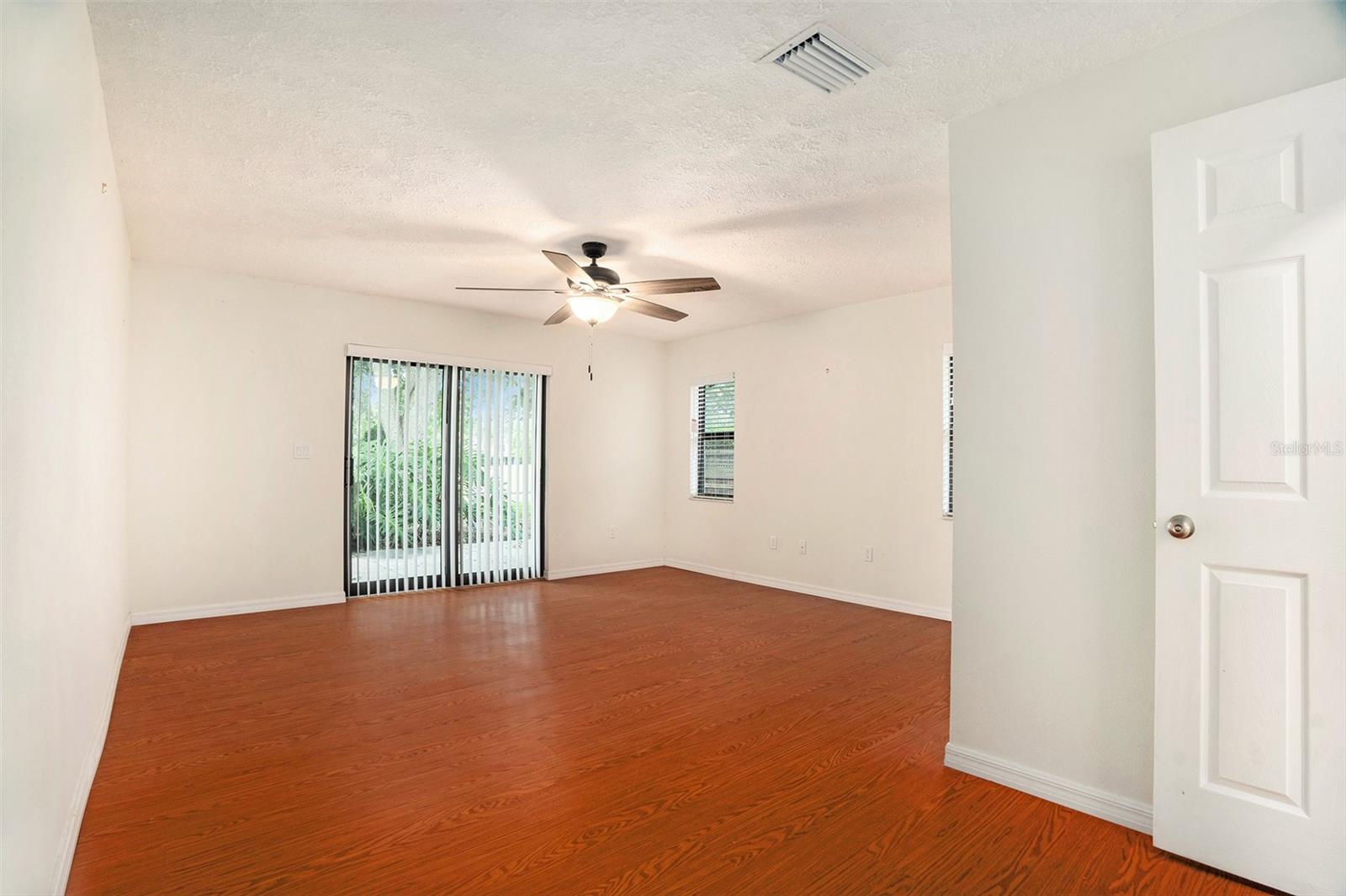 Image 20 of 33 For 13310 Golf Crest Circle