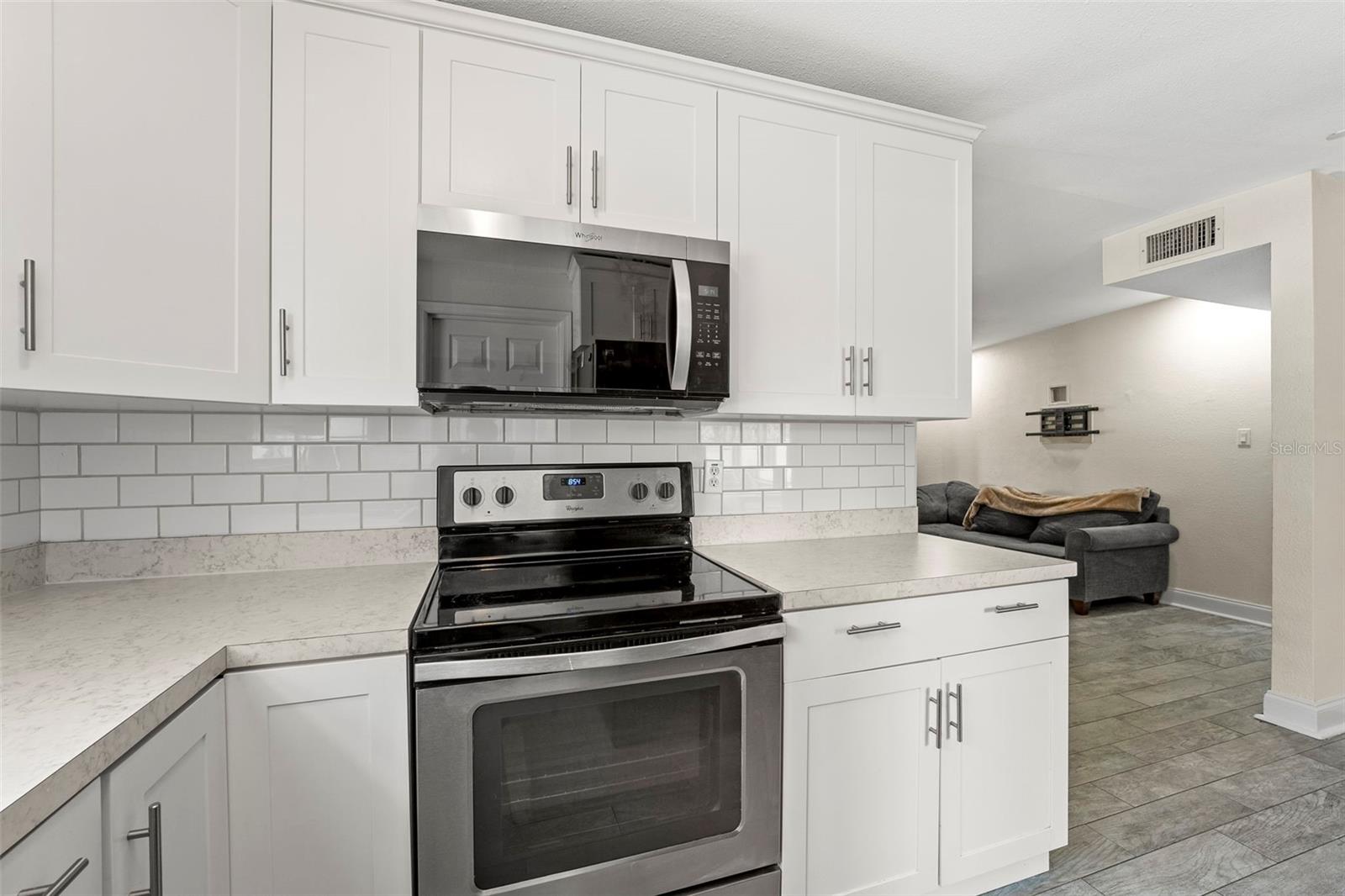Image 11 of 30 For 11829 104th Street