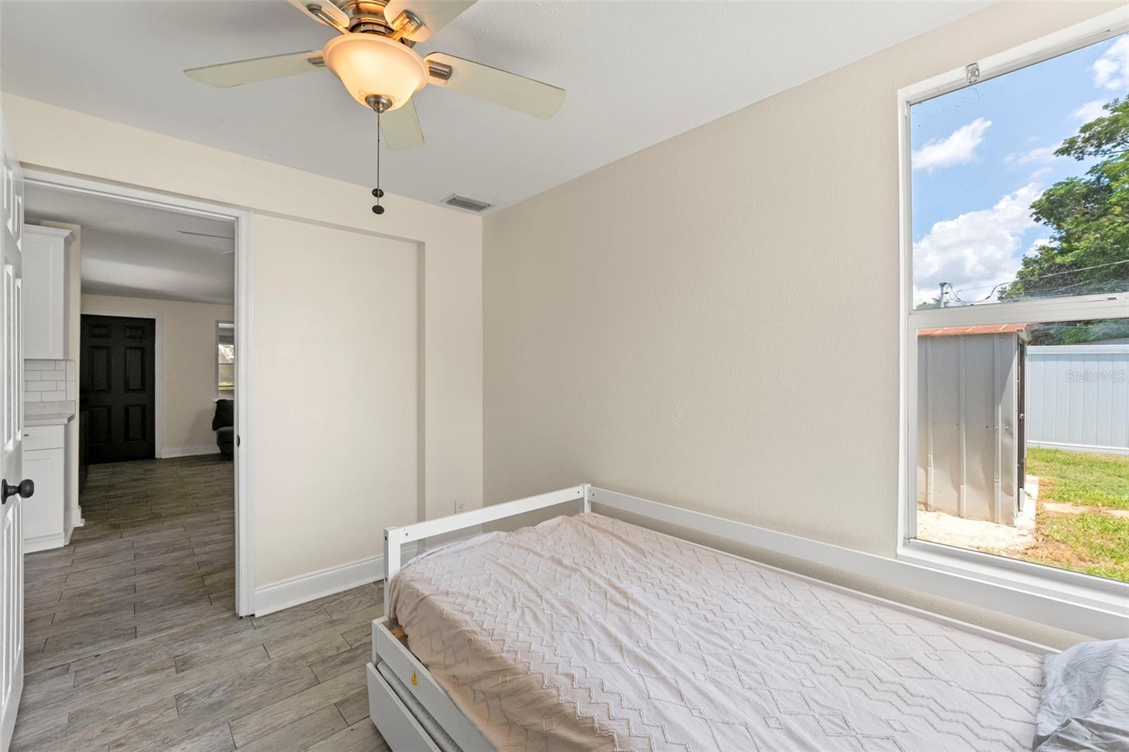 Image 14 of 30 For 11829 104th Street