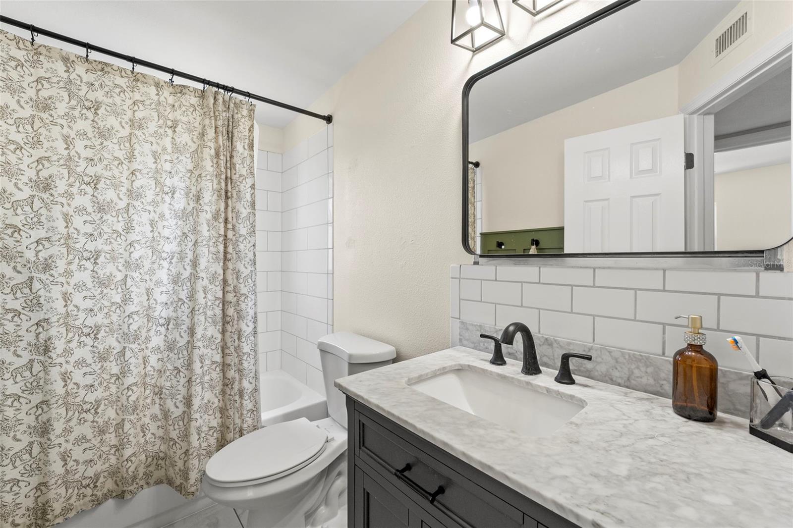Image 17 of 30 For 11829 104th Street
