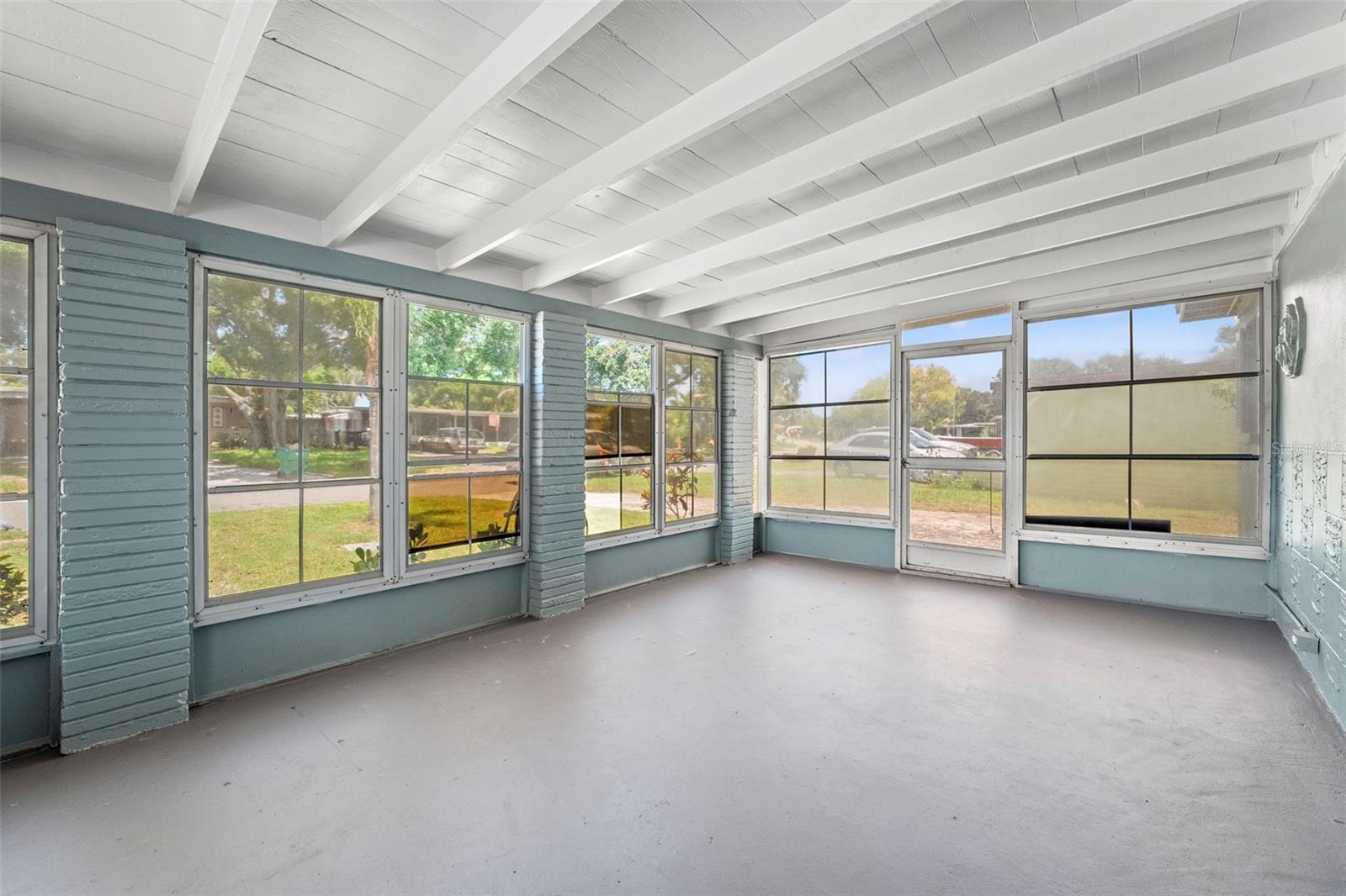 Image 23 of 30 For 11829 104th Street