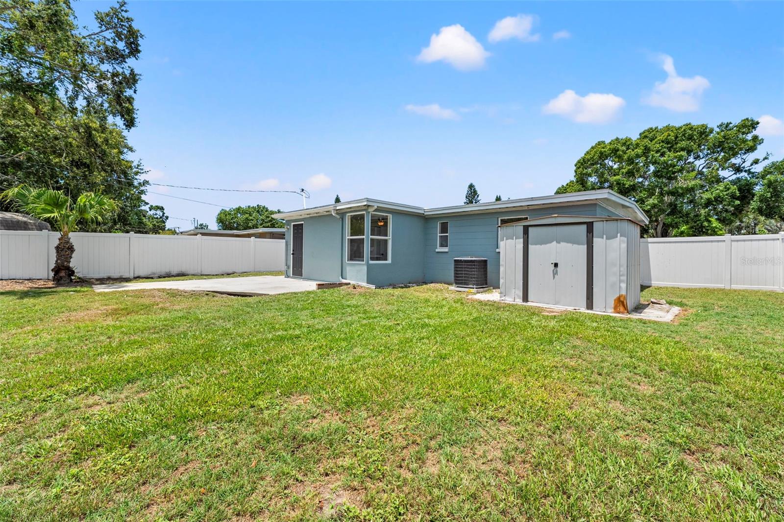 Image 27 of 30 For 11829 104th Street