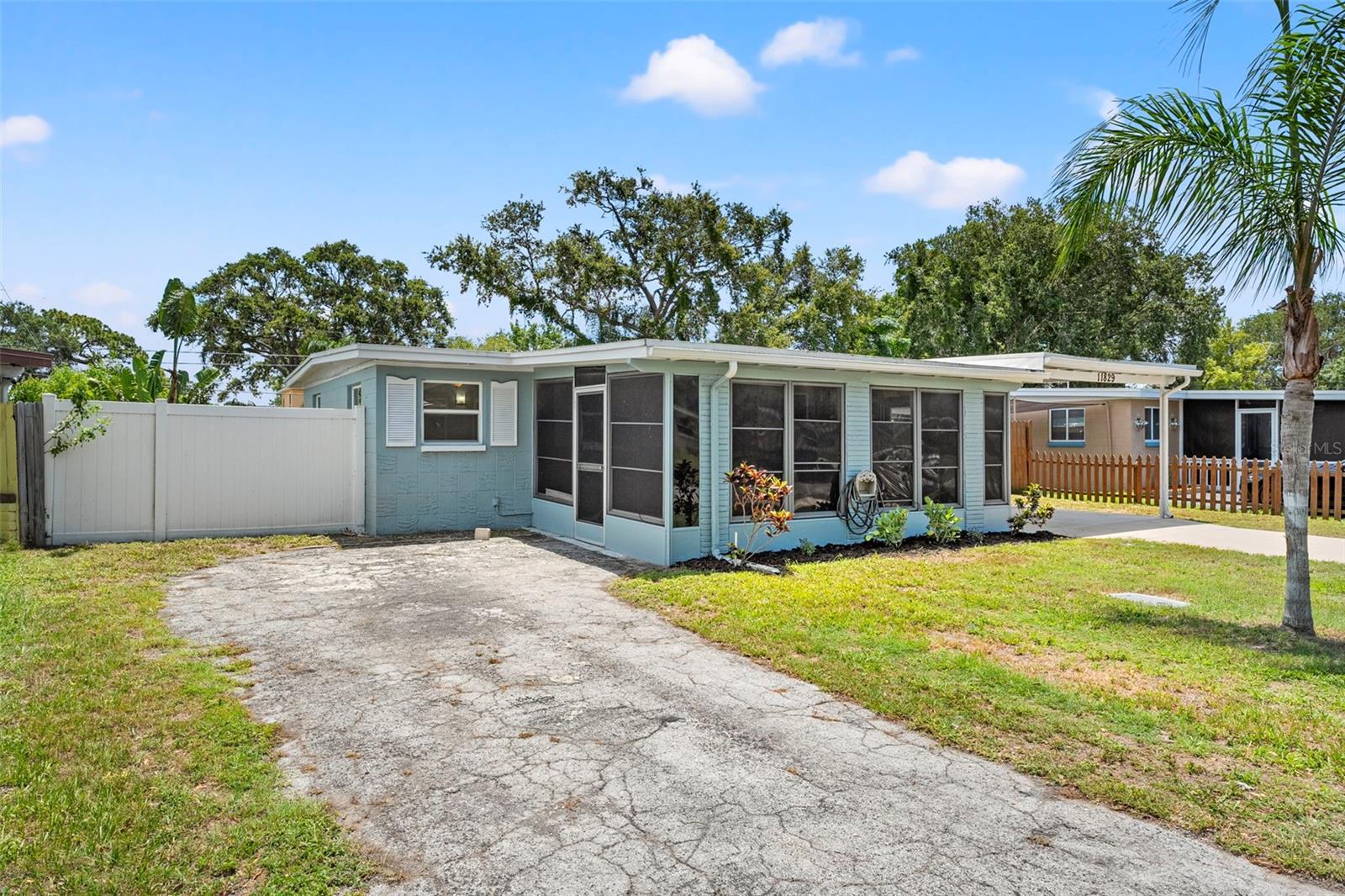 Image 3 of 30 For 11829 104th Street