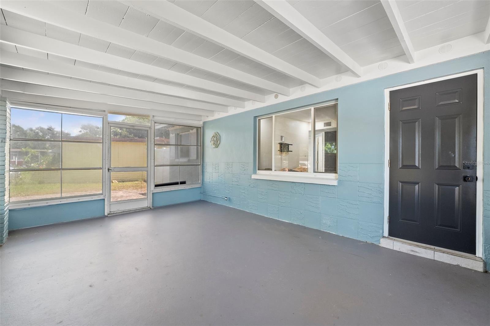 Image 5 of 30 For 11829 104th Street