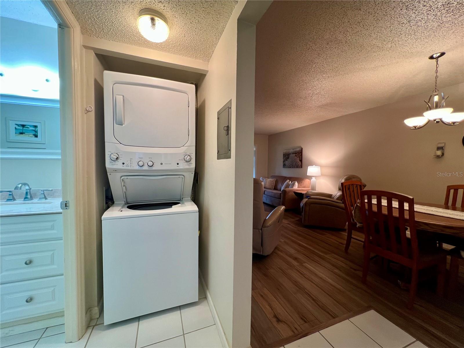 Listing photo id 11 for 1286 Mission Hills Boulevard