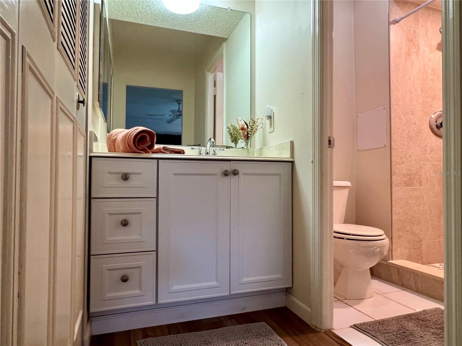 Listing photo id 14 for 1286 Mission Hills Boulevard