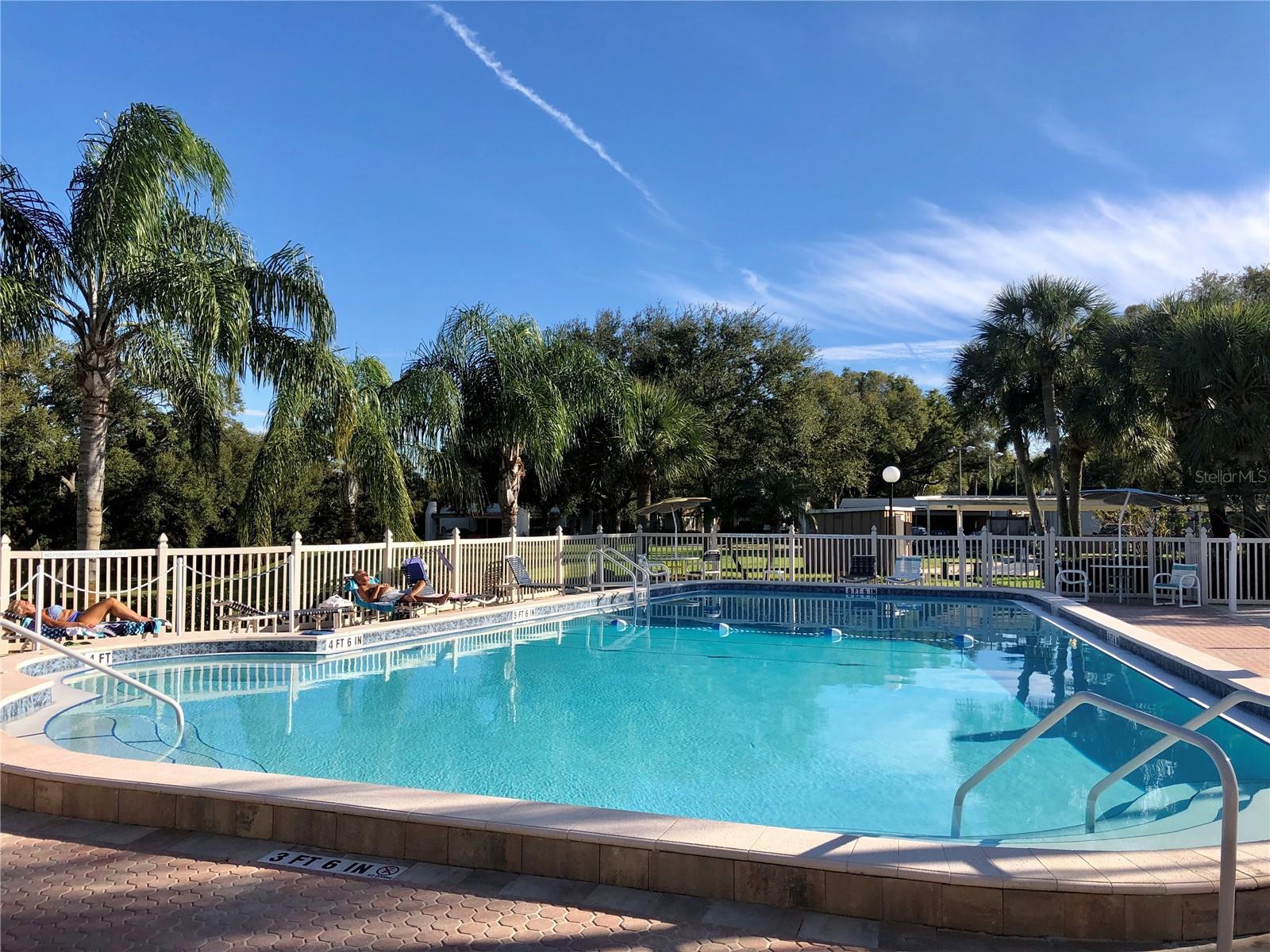 Listing photo id 18 for 1286 Mission Hills Boulevard