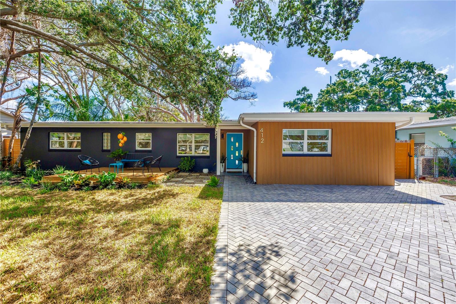Image 4 of 57 For 412 Mira Vista Drive